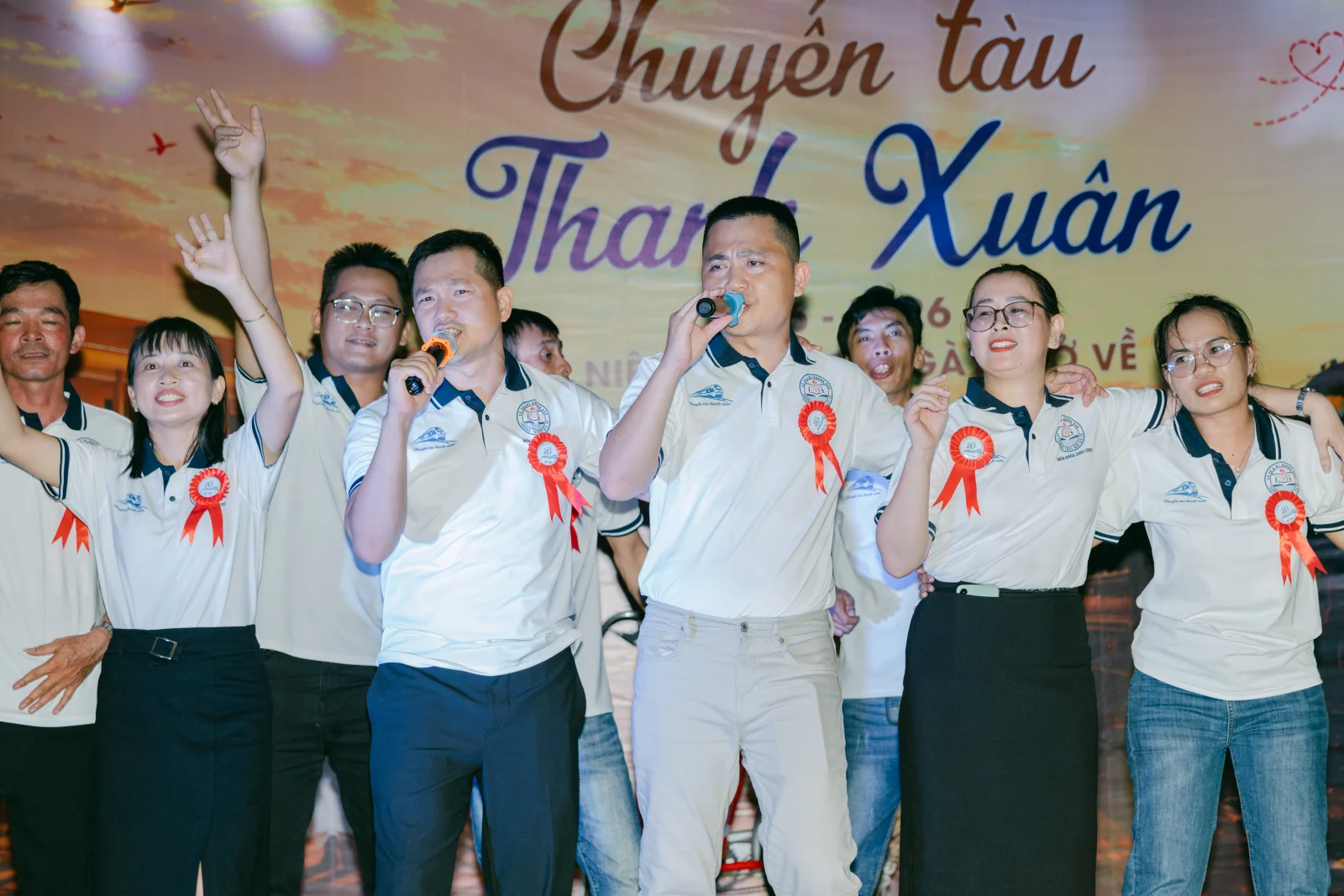 Ảnh lễ kỷ niệm 20 năm THPT Ngô Gia Tự, chụp ngày 08/08/2026