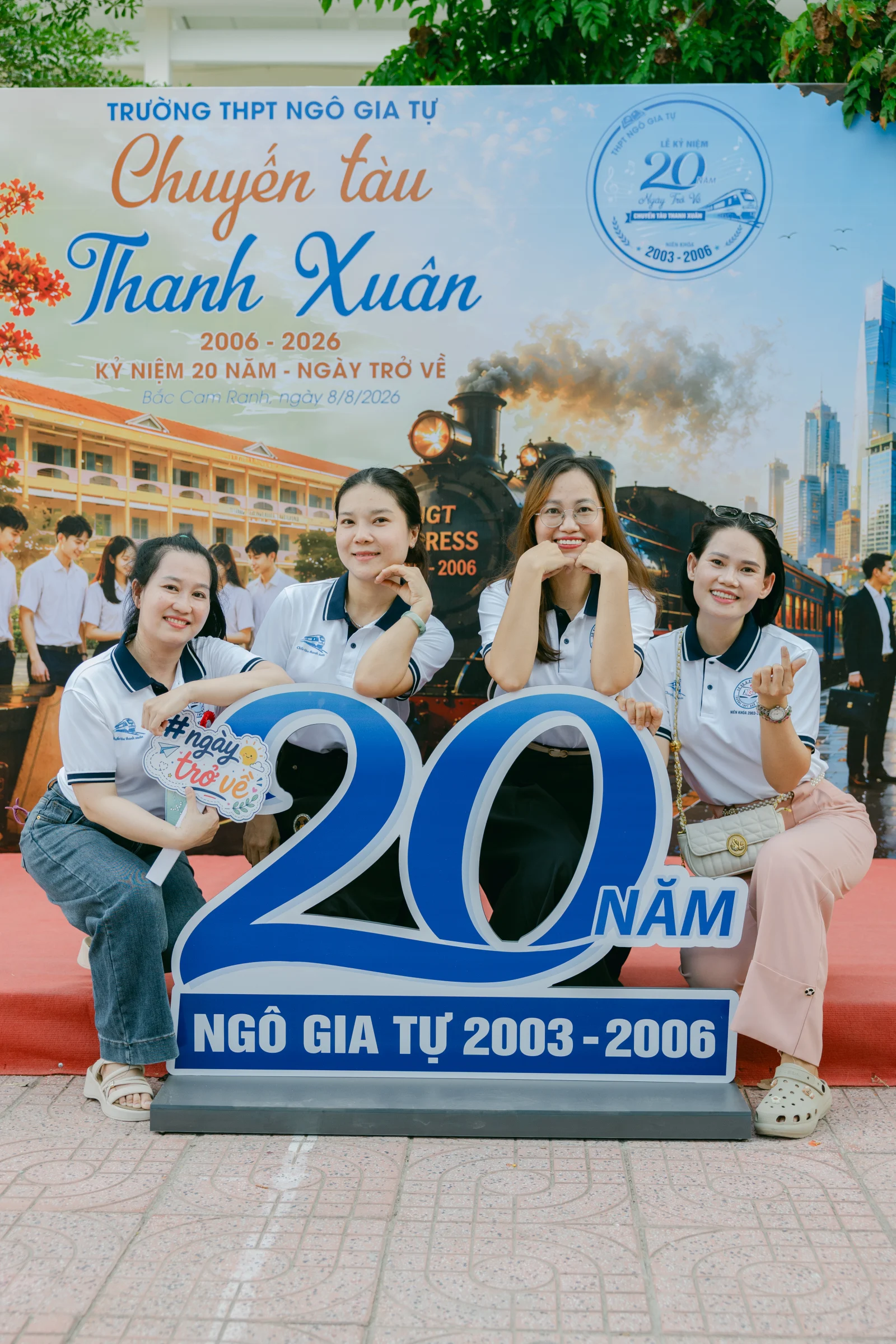 Ảnh lễ kỷ niệm 20 năm THPT Ngô Gia Tự, chụp ngày 08/08/2026