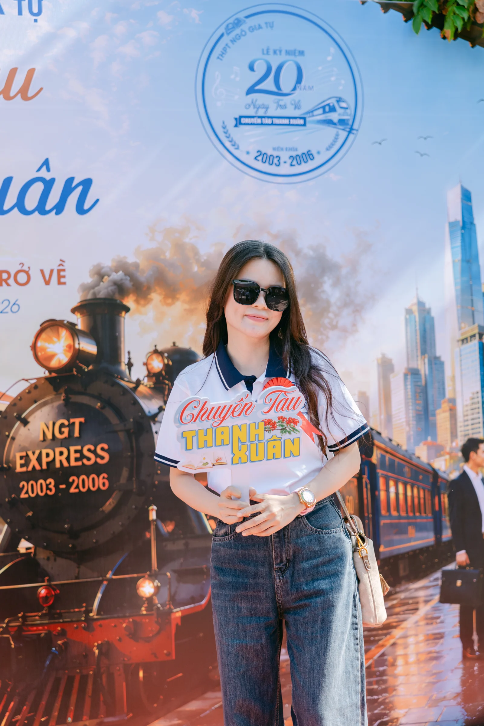 Ảnh lễ kỷ niệm 20 năm THPT Ngô Gia Tự, chụp ngày 08/08/2026