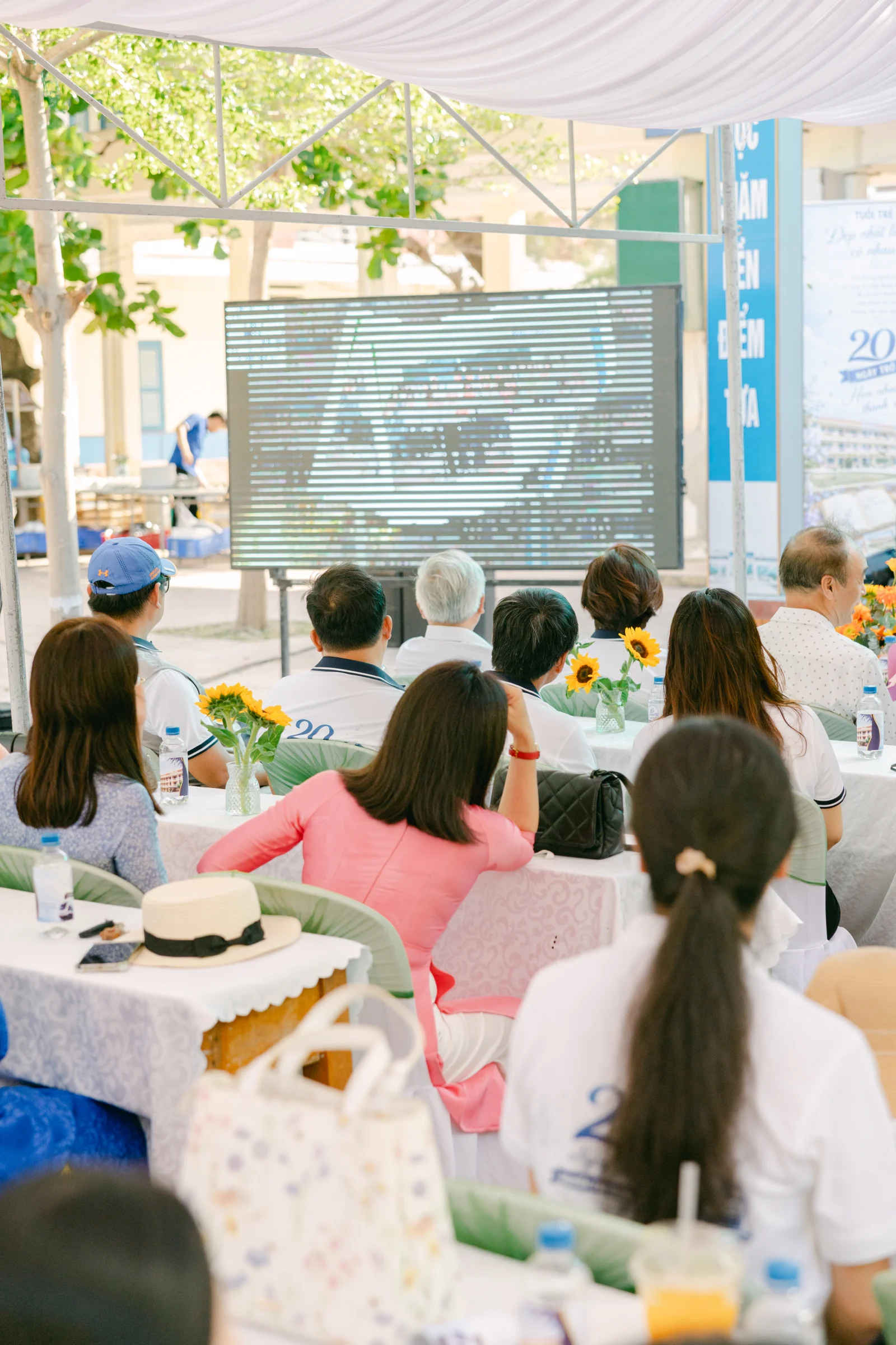 Ảnh lễ kỷ niệm 20 năm THPT Ngô Gia Tự, chụp ngày 08/08/2026