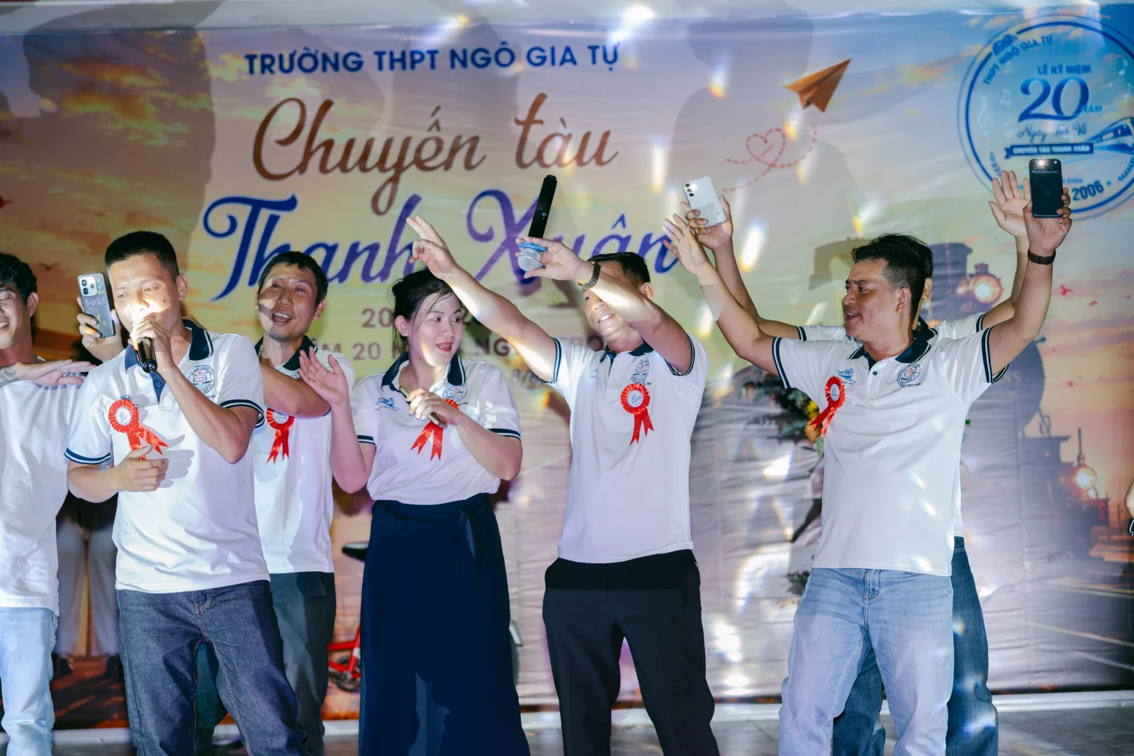 Ảnh lễ kỷ niệm 20 năm THPT Ngô Gia Tự, chụp ngày 08/08/2026