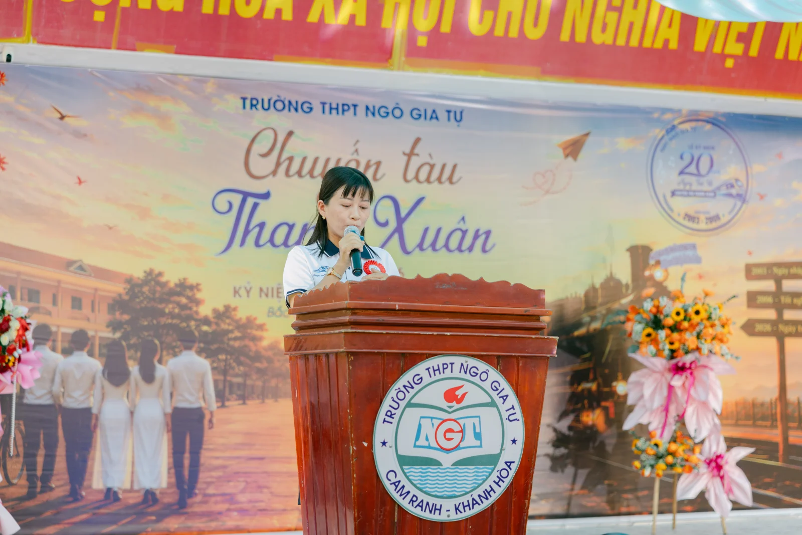 Ảnh lễ kỷ niệm 20 năm THPT Ngô Gia Tự, chụp ngày 08/08/2026