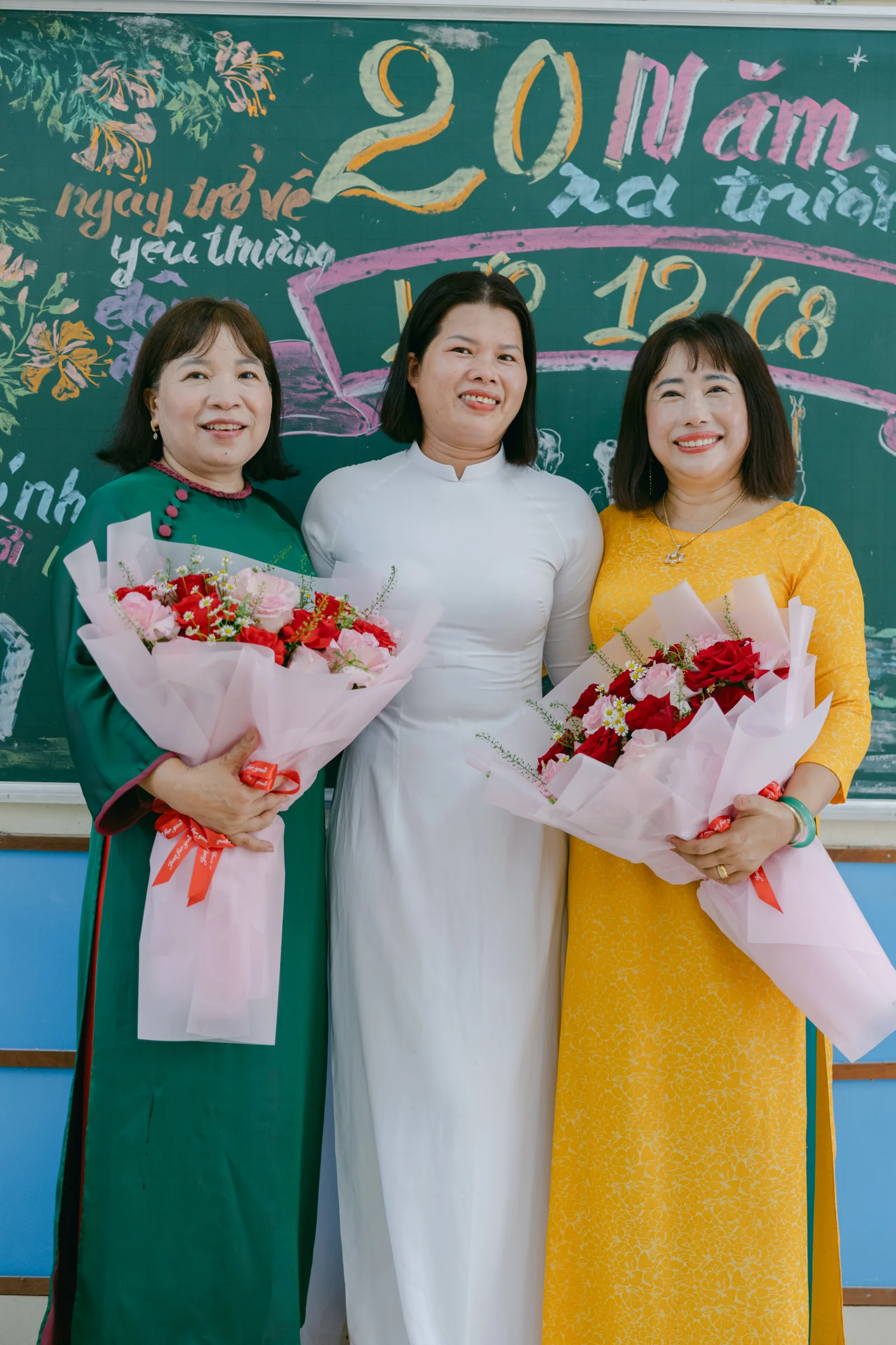 Ảnh lễ kỷ niệm 20 năm THPT Ngô Gia Tự, chụp ngày 08/08/2026