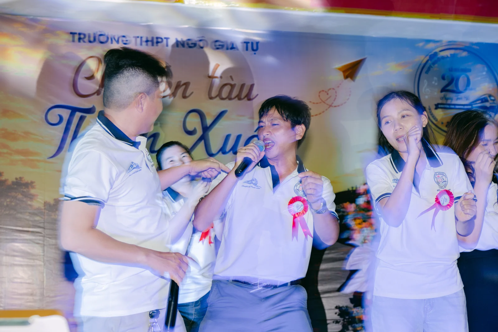 Ảnh lễ kỷ niệm 20 năm THPT Ngô Gia Tự, chụp ngày 08/08/2026