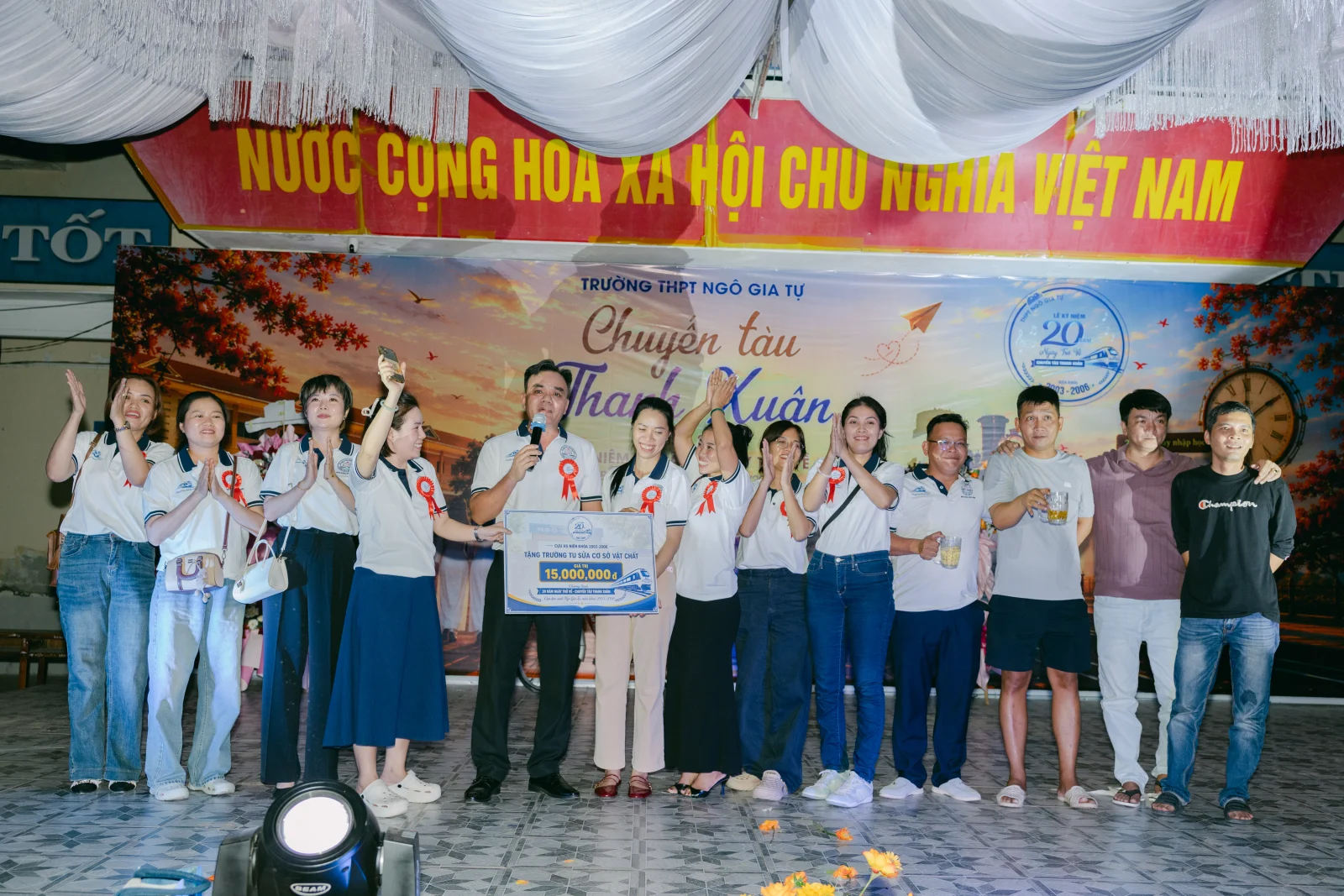 Ảnh lễ kỷ niệm 20 năm THPT Ngô Gia Tự, chụp ngày 08/08/2026