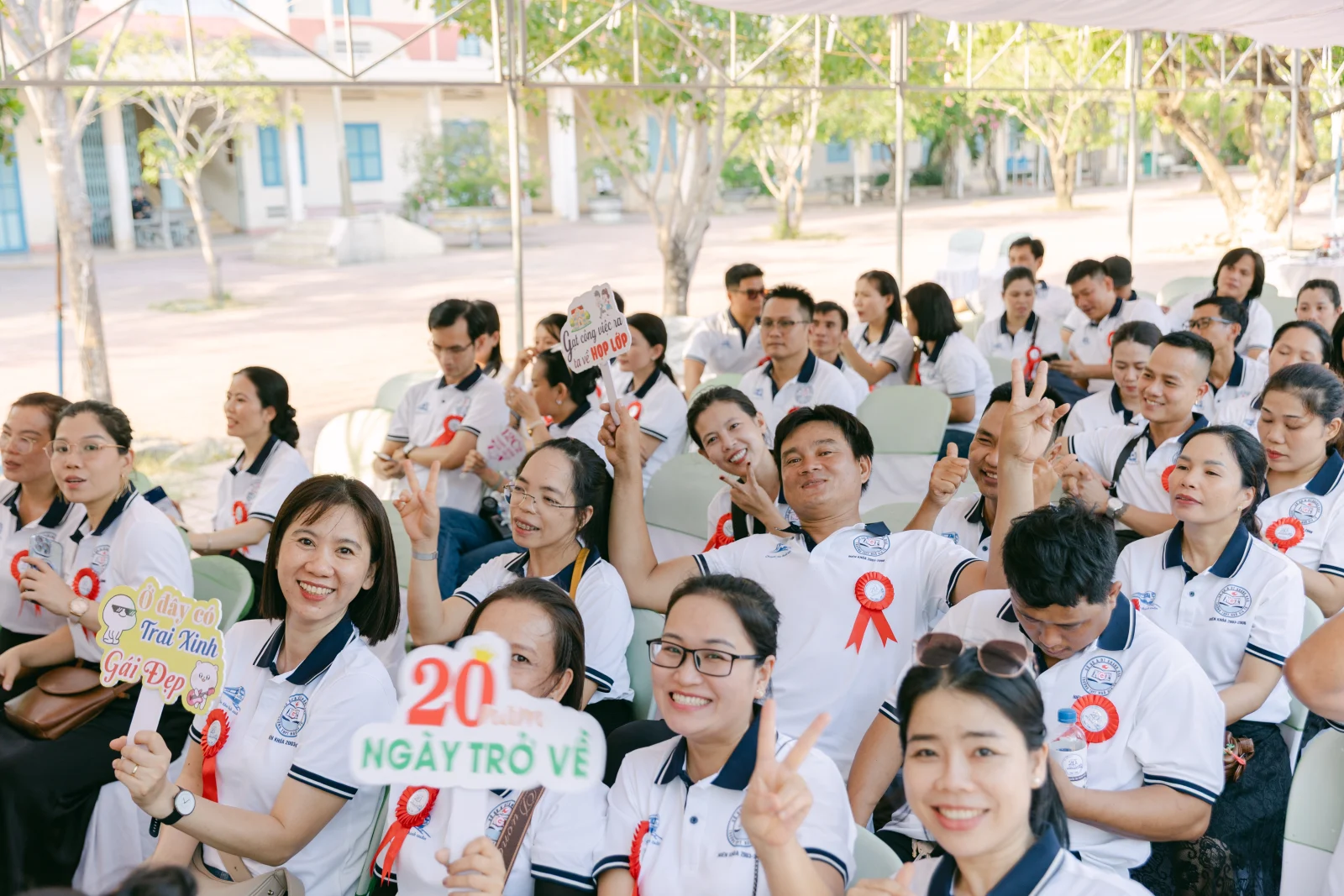 Ảnh lễ kỷ niệm 20 năm THPT Ngô Gia Tự, chụp ngày 08/08/2026