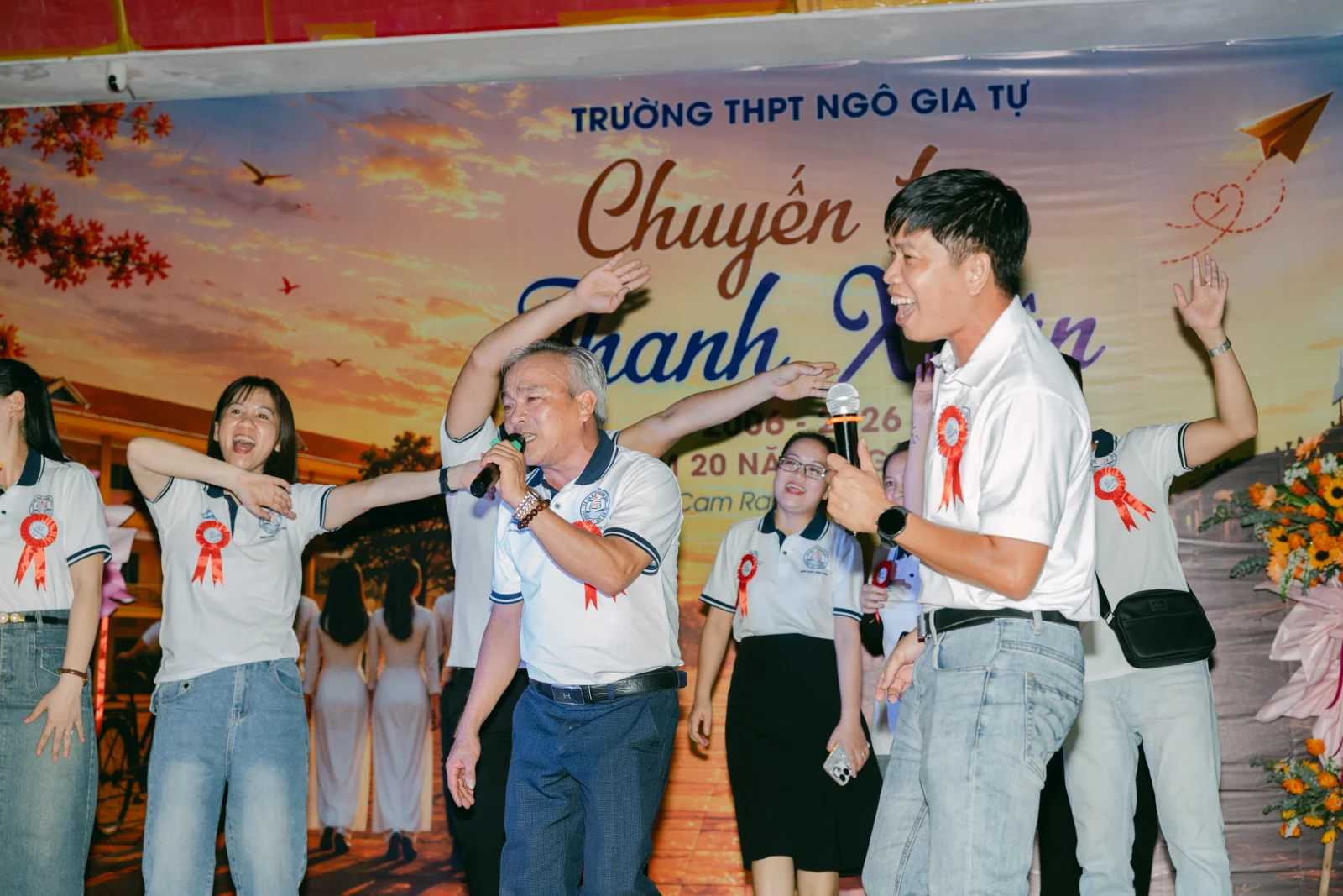 Ảnh lễ kỷ niệm 20 năm THPT Ngô Gia Tự, chụp ngày 08/08/2026