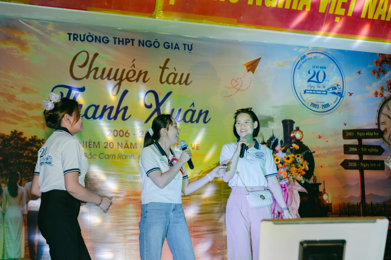 Ảnh lễ kỷ niệm 20 năm THPT Ngô Gia Tự, chụp ngày 08/08/2026
