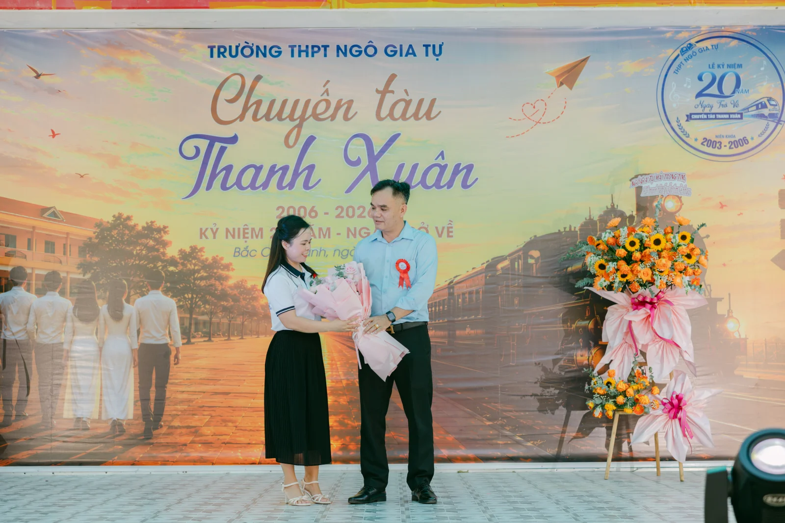 Ảnh lễ kỷ niệm 20 năm THPT Ngô Gia Tự, chụp ngày 08/08/2026