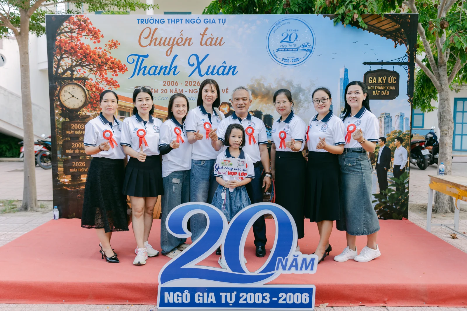 Ảnh lễ kỷ niệm 20 năm THPT Ngô Gia Tự, chụp ngày 08/08/2026