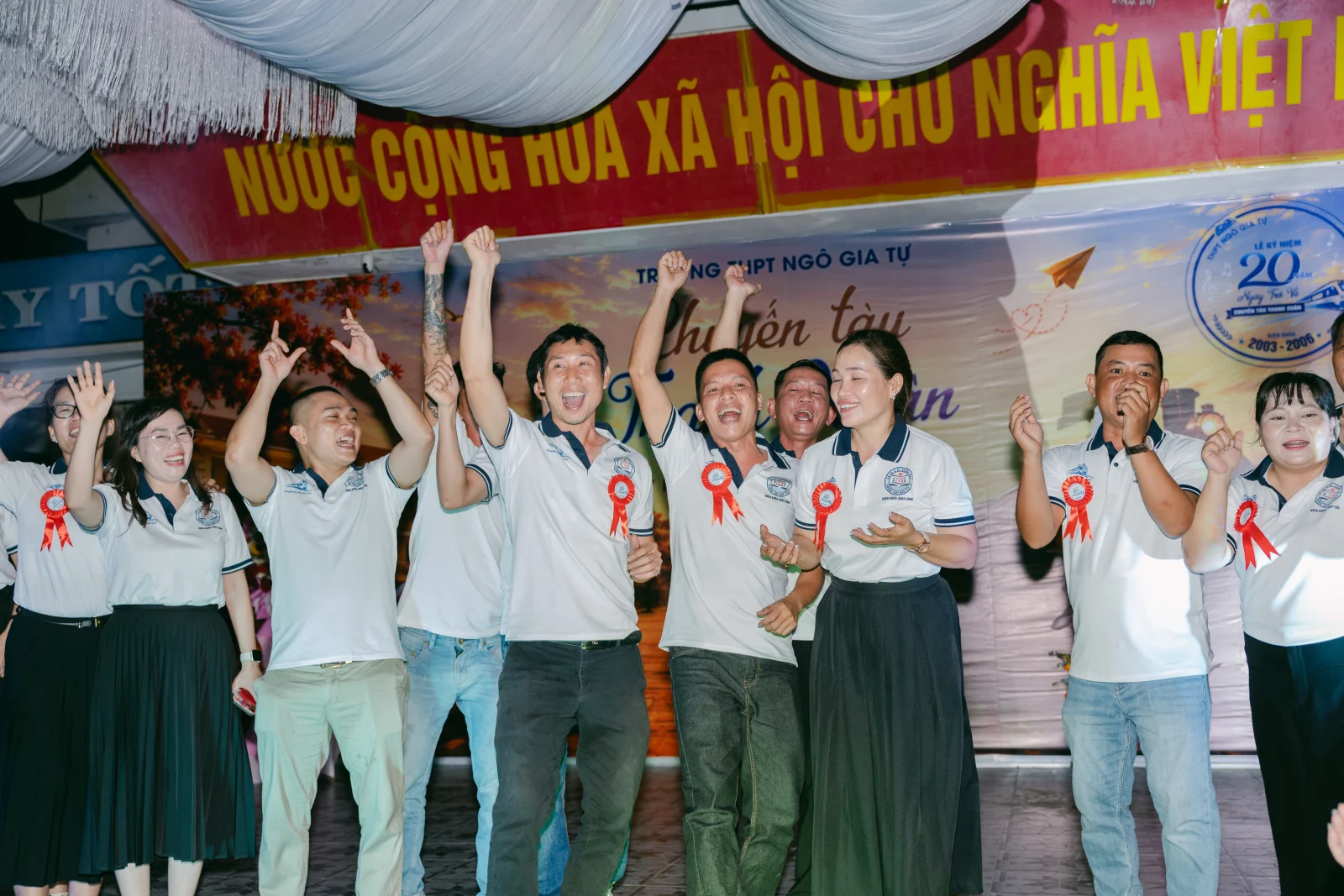 Ảnh lễ kỷ niệm 20 năm THPT Ngô Gia Tự, chụp ngày 08/08/2026