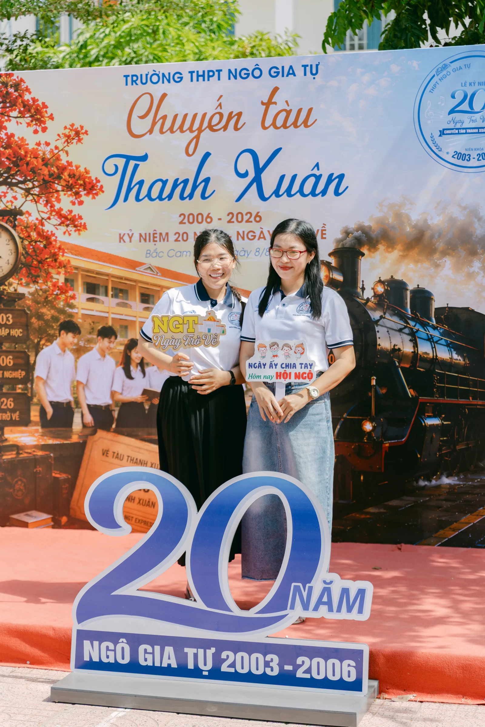 Ảnh lễ kỷ niệm 20 năm THPT Ngô Gia Tự, chụp ngày 08/08/2026