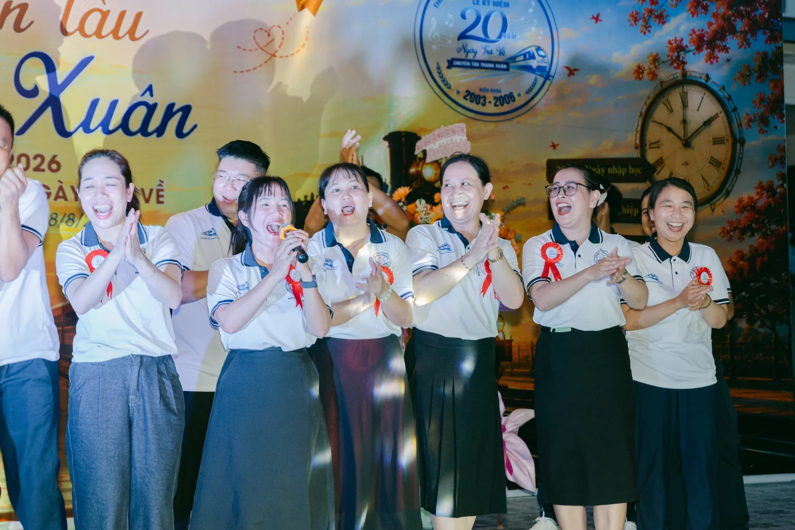 Ảnh lễ kỷ niệm 20 năm THPT Ngô Gia Tự, chụp ngày 08/08/2026