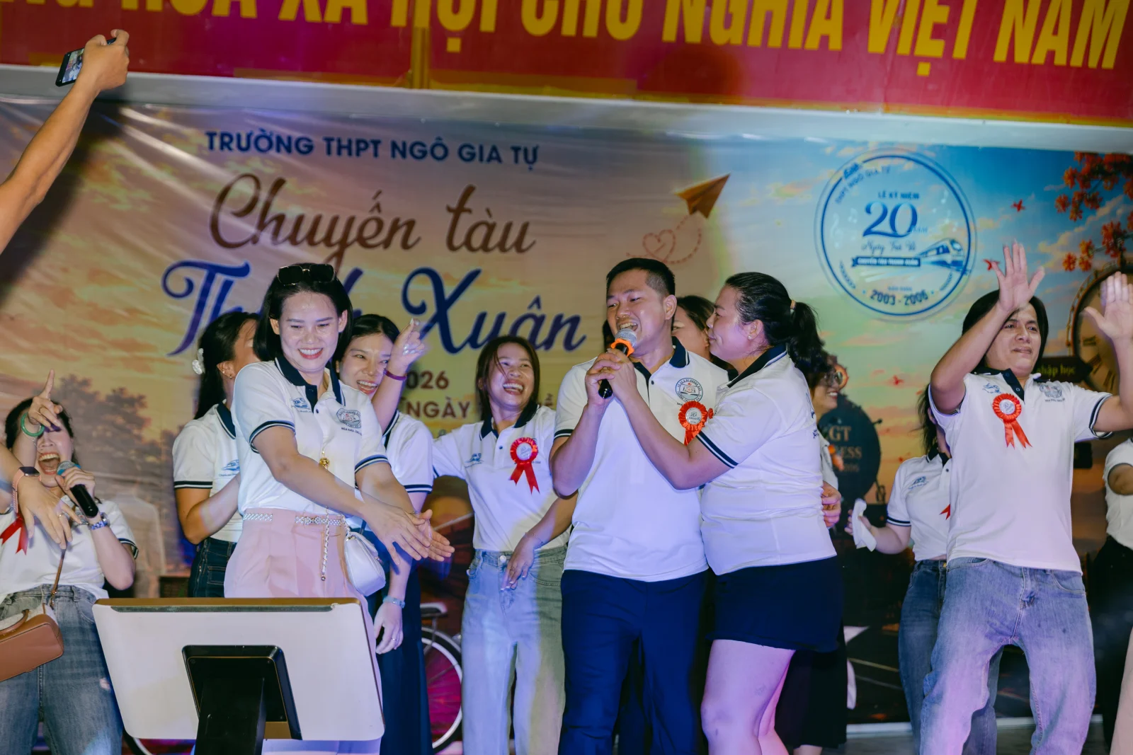 Ảnh lễ kỷ niệm 20 năm THPT Ngô Gia Tự, chụp ngày 08/08/2026