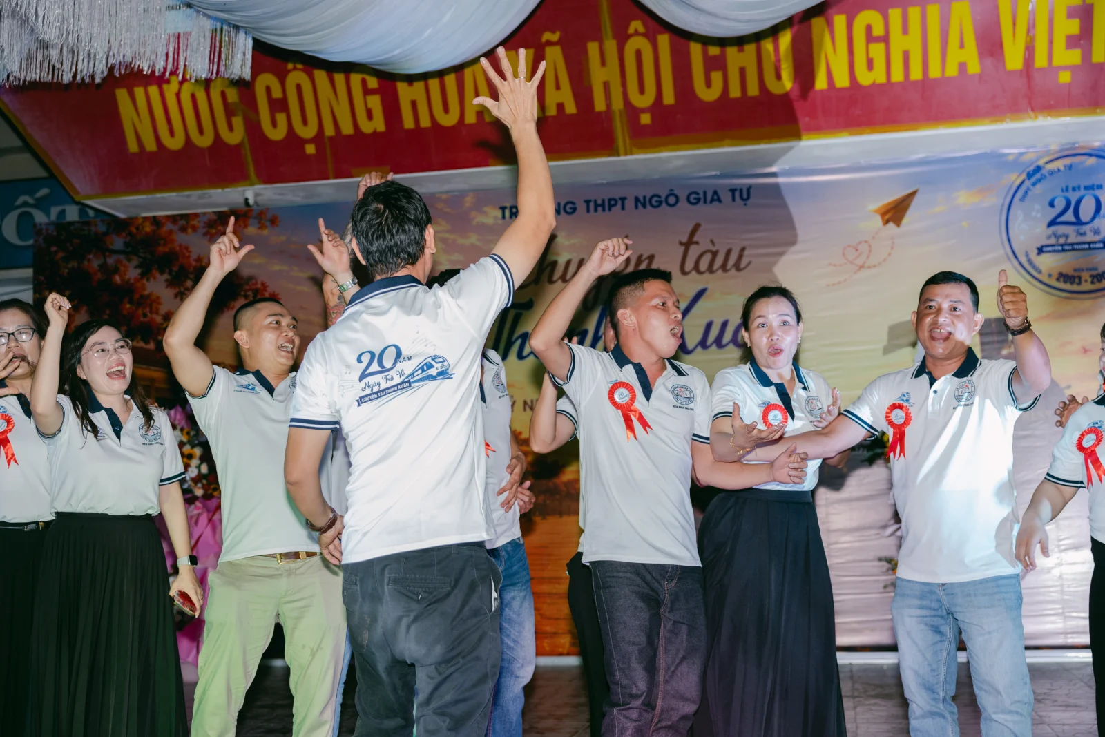 Ảnh lễ kỷ niệm 20 năm THPT Ngô Gia Tự, chụp ngày 08/08/2026