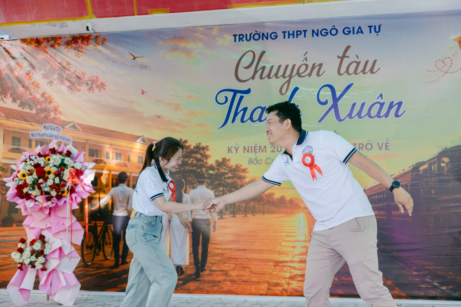 Ảnh lễ kỷ niệm 20 năm THPT Ngô Gia Tự, chụp ngày 08/08/2026