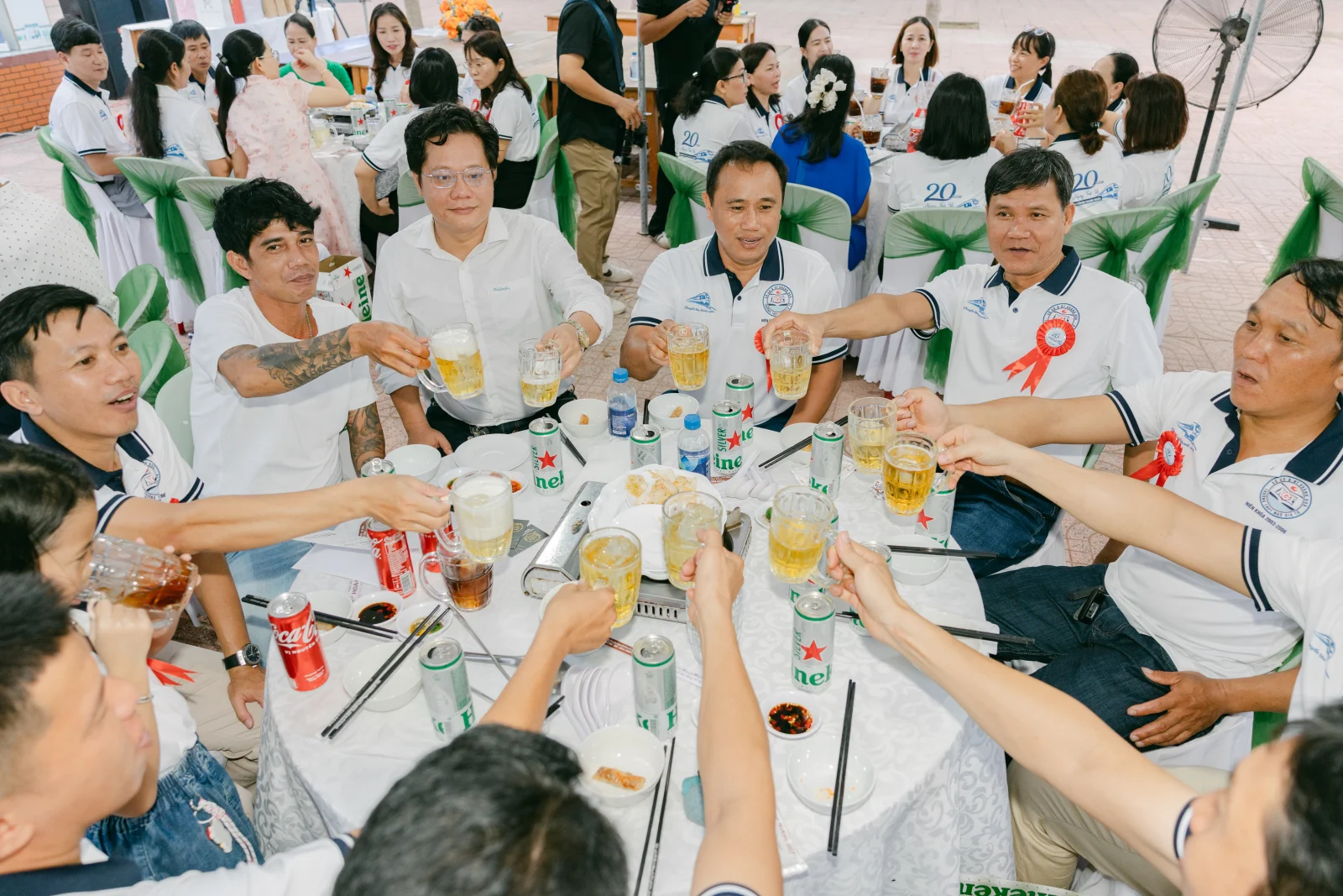 Ảnh lễ kỷ niệm 20 năm THPT Ngô Gia Tự, chụp ngày 08/08/2026