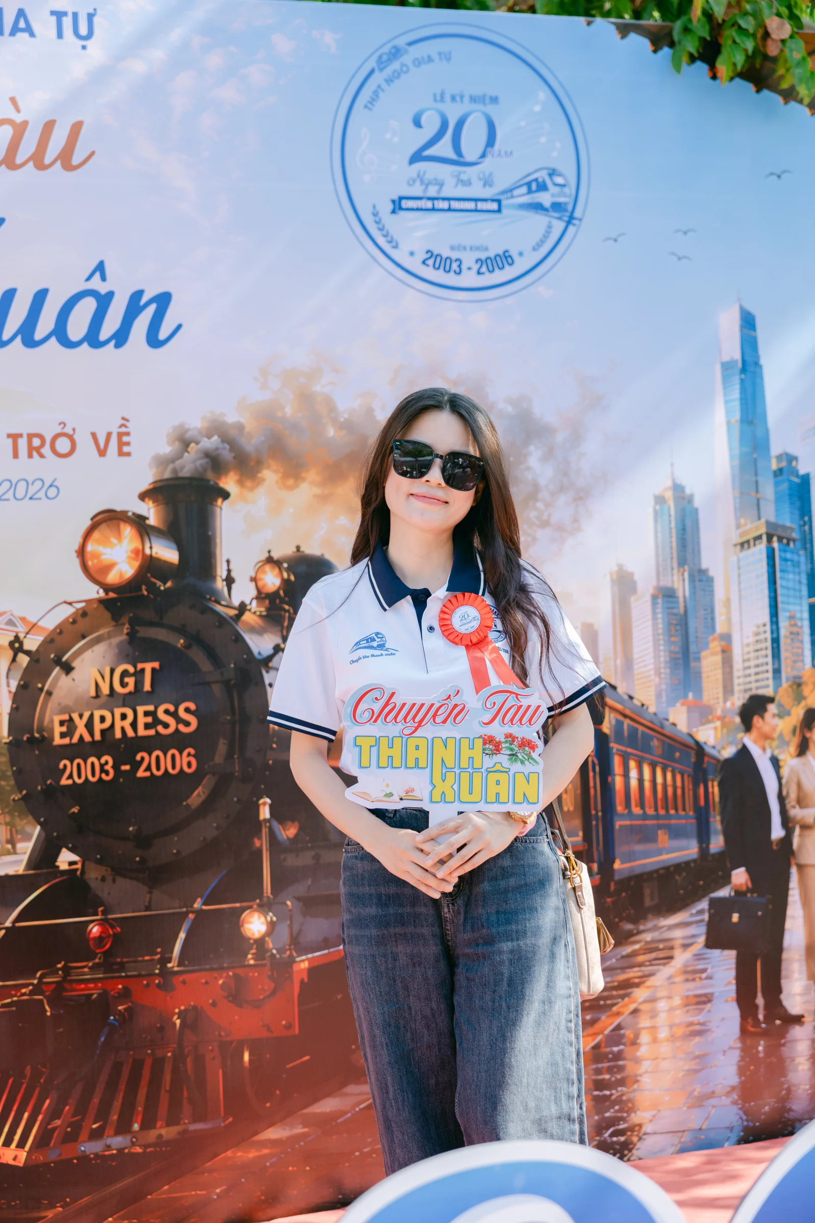 Ảnh lễ kỷ niệm 20 năm THPT Ngô Gia Tự, chụp ngày 08/08/2026