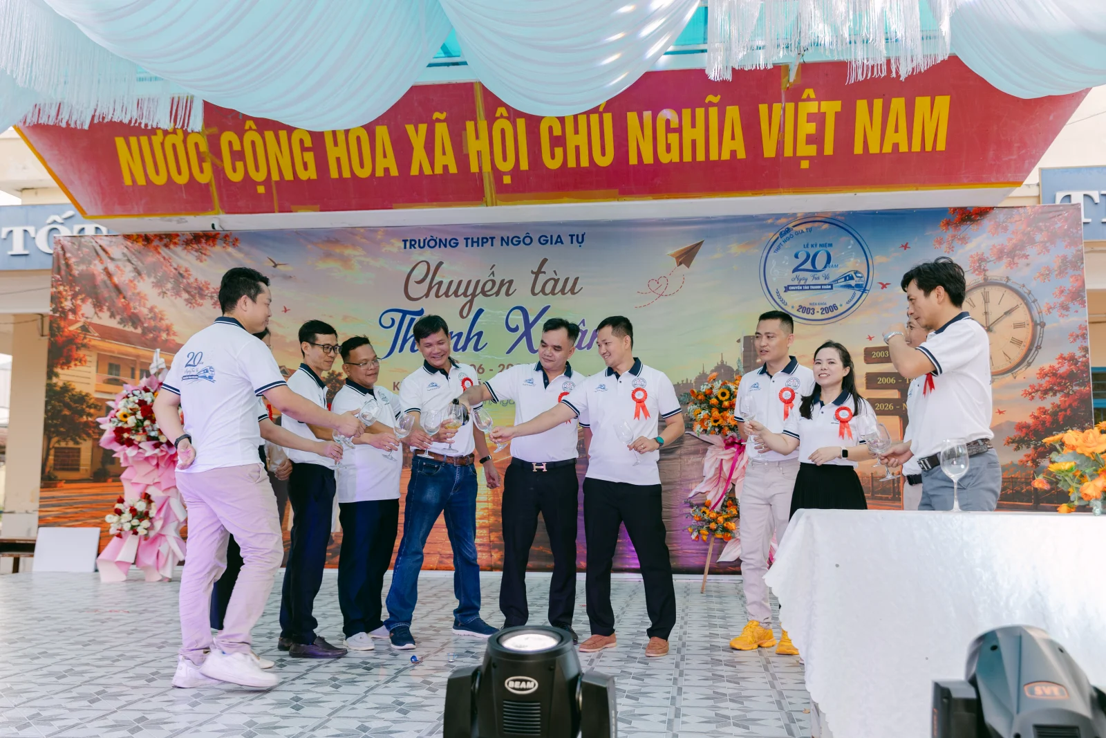 Ảnh lễ kỷ niệm 20 năm THPT Ngô Gia Tự, chụp ngày 08/08/2026