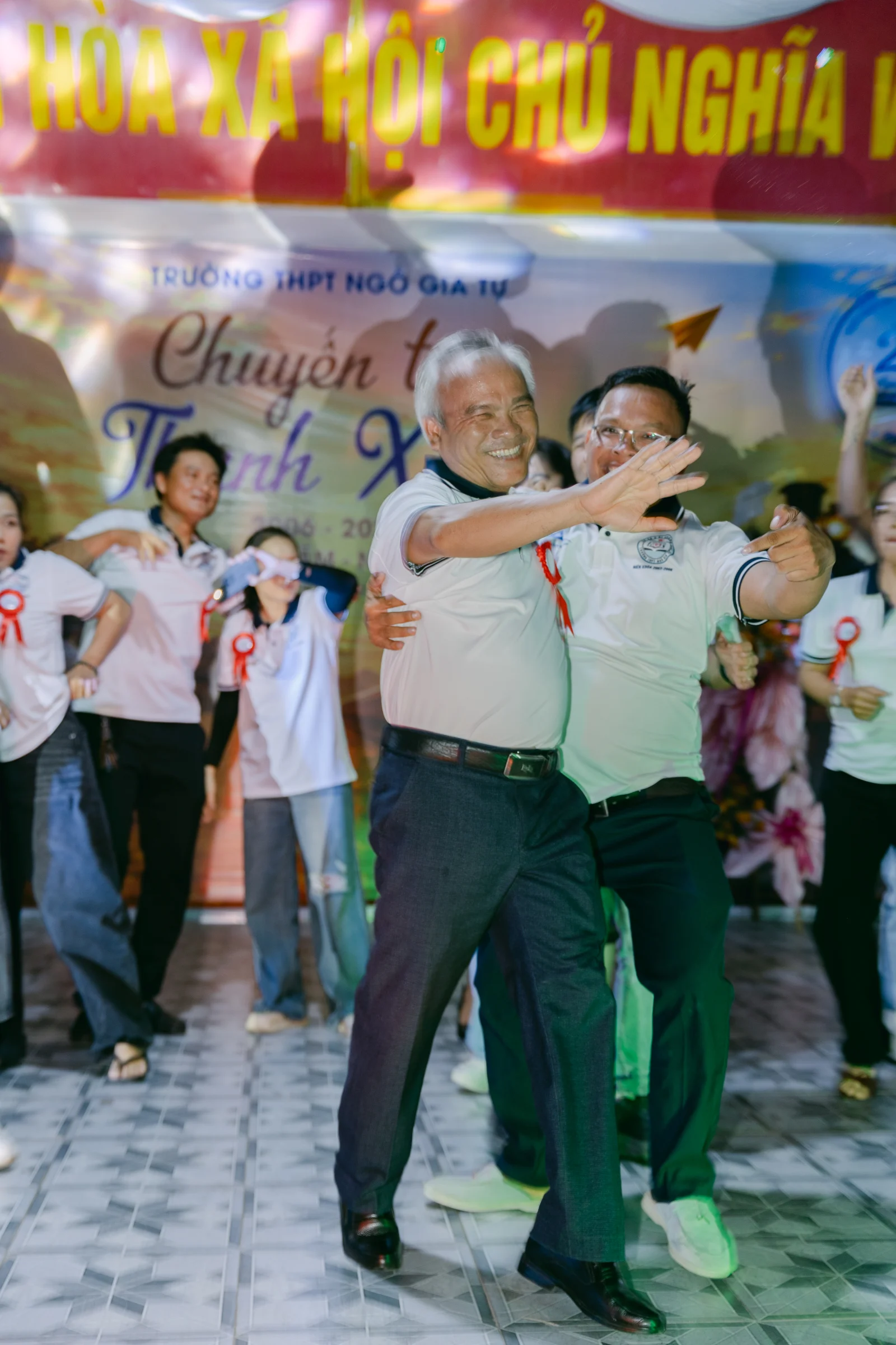 Ảnh lễ kỷ niệm 20 năm THPT Ngô Gia Tự, chụp ngày 08/08/2026