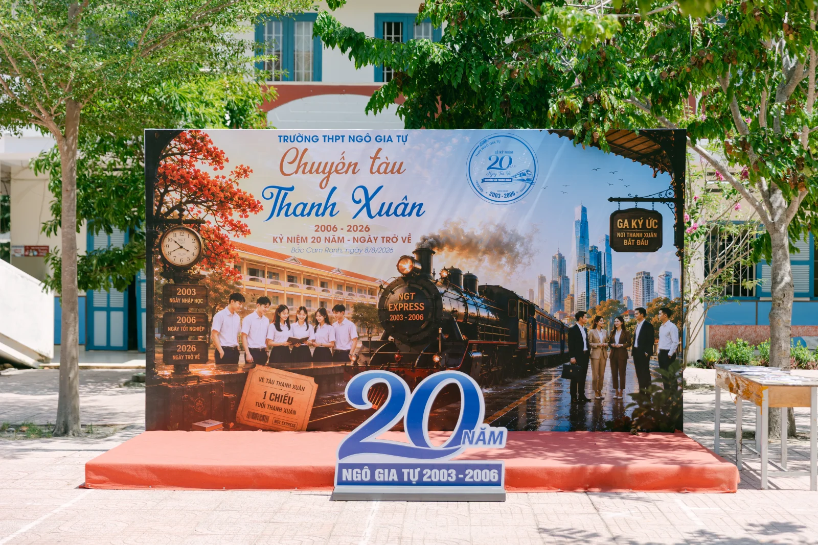 Ảnh lễ kỷ niệm 20 năm THPT Ngô Gia Tự, chụp ngày 08/08/2026
