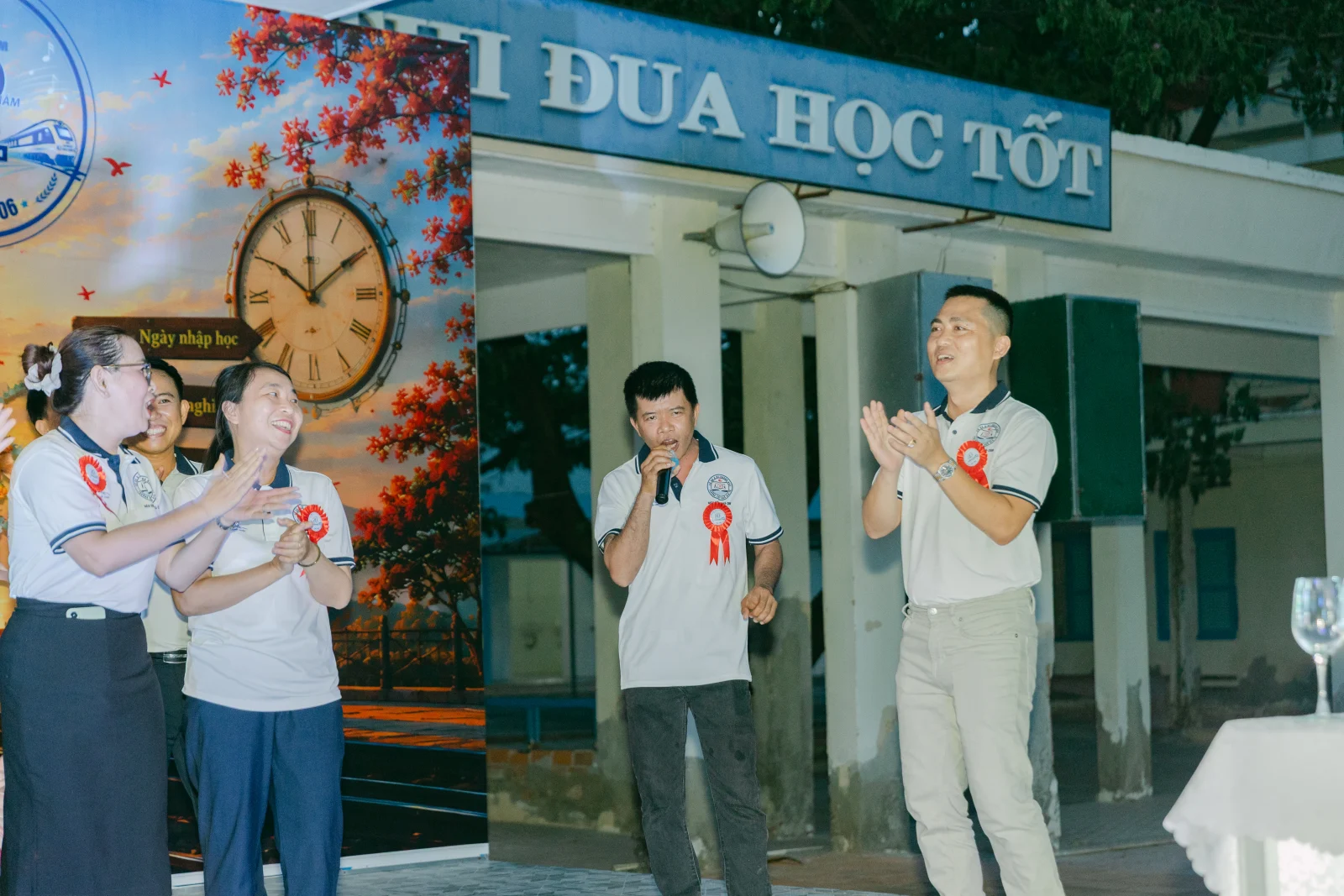 Ảnh lễ kỷ niệm 20 năm THPT Ngô Gia Tự, chụp ngày 08/08/2026