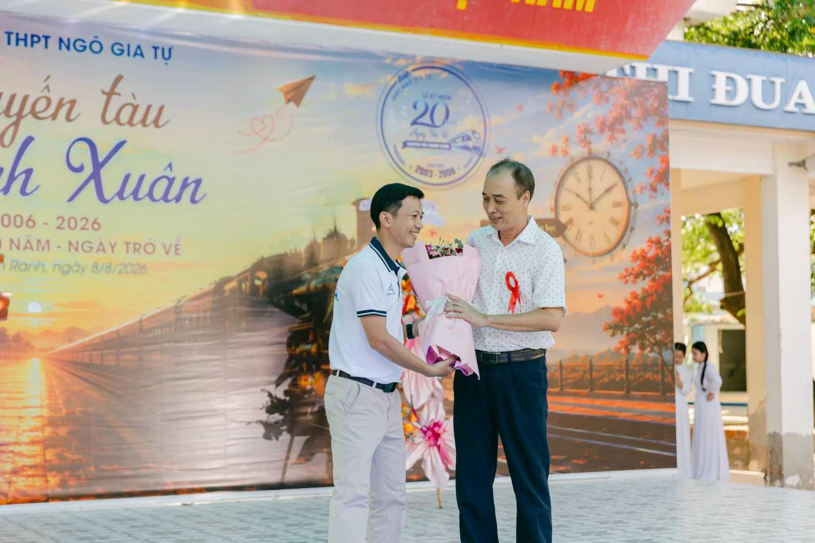 Ảnh lễ kỷ niệm 20 năm THPT Ngô Gia Tự, chụp ngày 08/08/2026