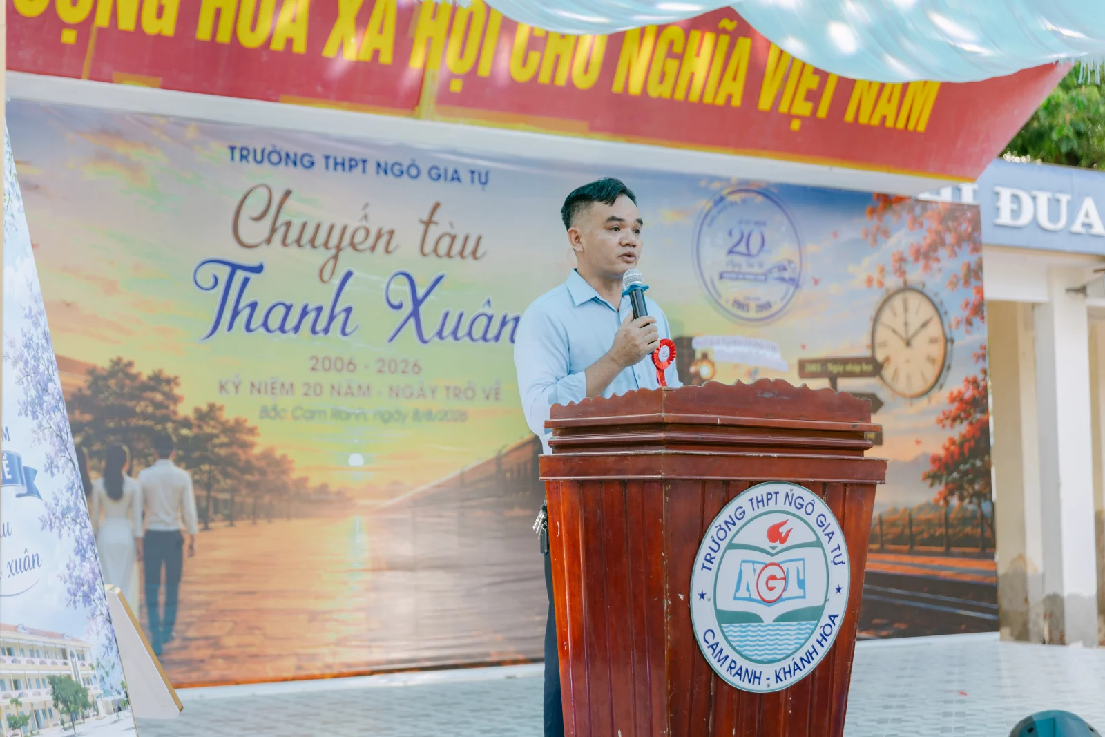 Ảnh lễ kỷ niệm 20 năm THPT Ngô Gia Tự, chụp ngày 08/08/2026