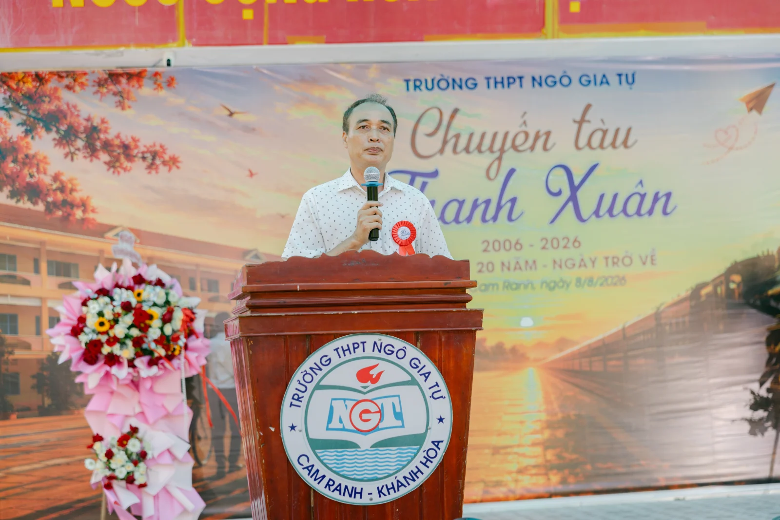 Ảnh lễ kỷ niệm 20 năm THPT Ngô Gia Tự, chụp ngày 08/08/2026