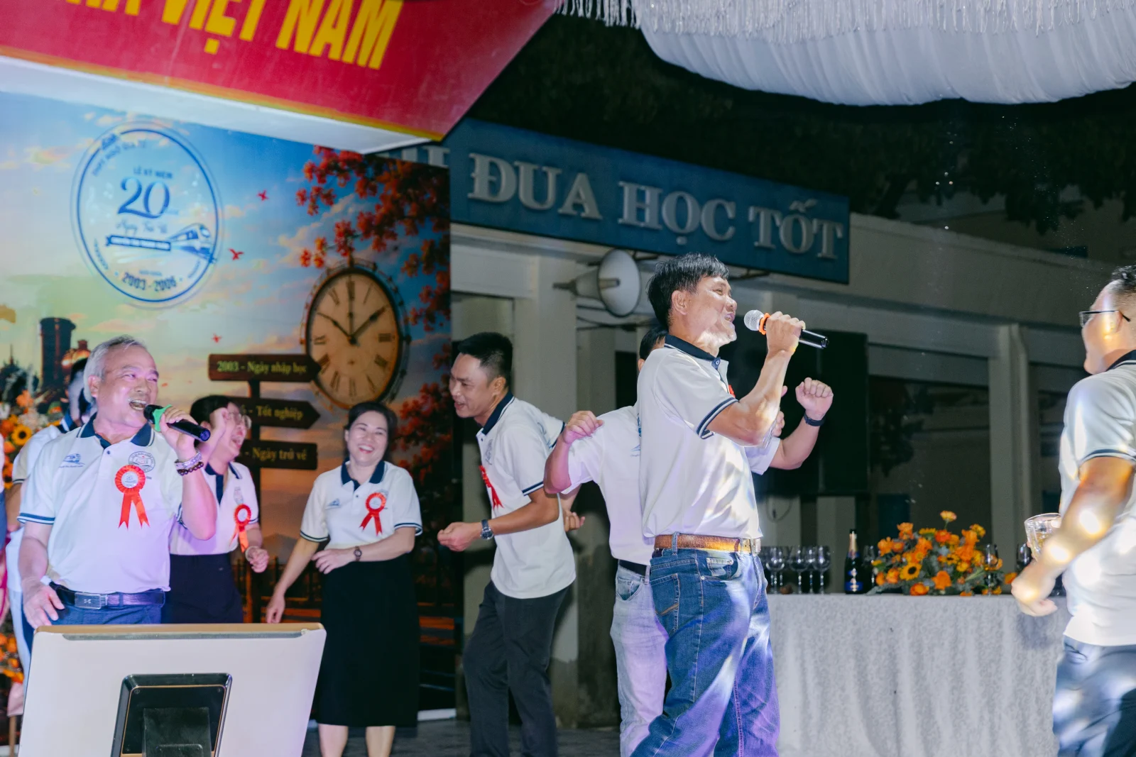 Ảnh lễ kỷ niệm 20 năm THPT Ngô Gia Tự, chụp ngày 08/08/2026