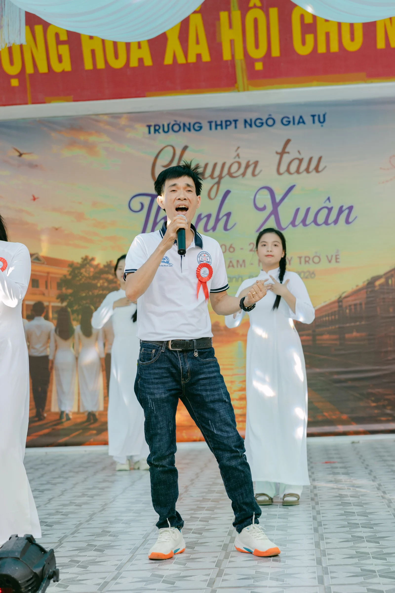 Ảnh lễ kỷ niệm 20 năm THPT Ngô Gia Tự, chụp ngày 08/08/2026