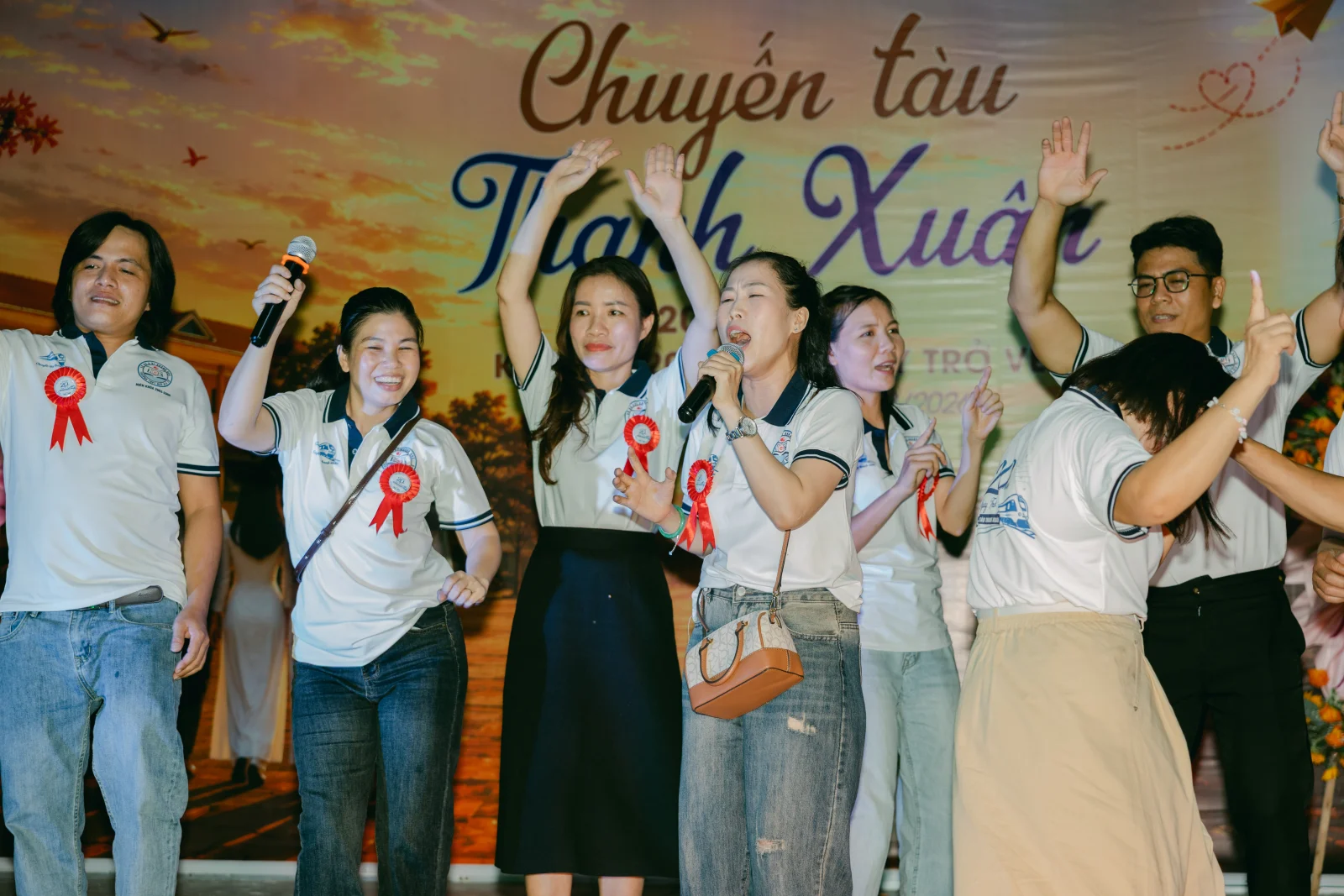 Ảnh lễ kỷ niệm 20 năm THPT Ngô Gia Tự, chụp ngày 08/08/2026