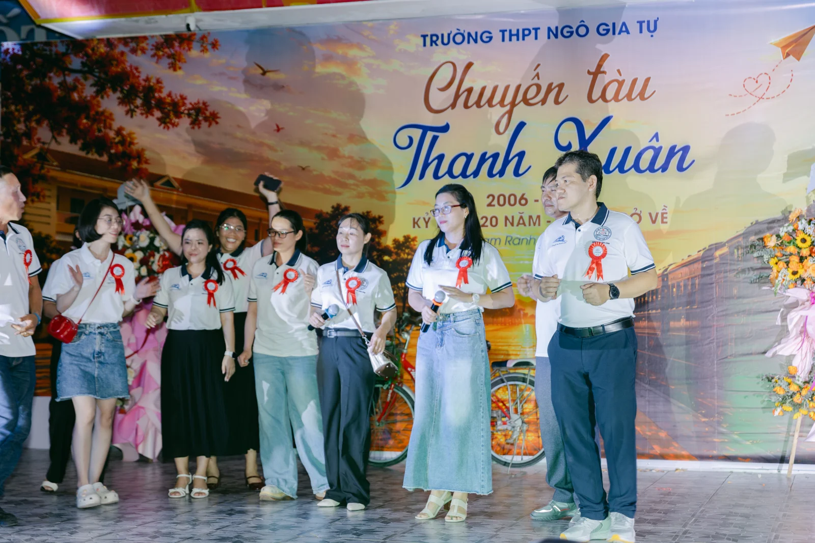 Ảnh lễ kỷ niệm 20 năm THPT Ngô Gia Tự, chụp ngày 08/08/2026