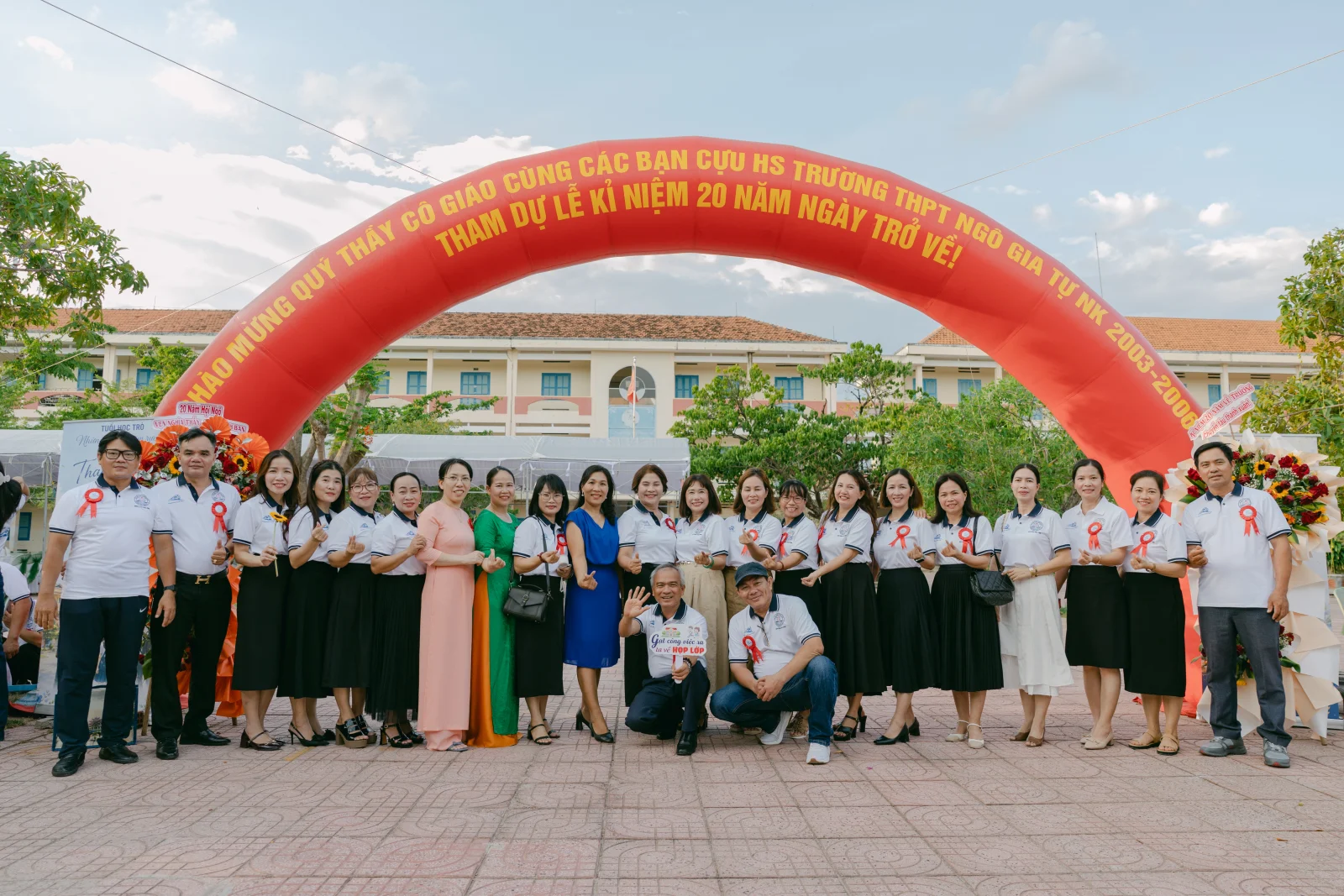 Ảnh lễ kỷ niệm 20 năm THPT Ngô Gia Tự, chụp ngày 08/08/2026