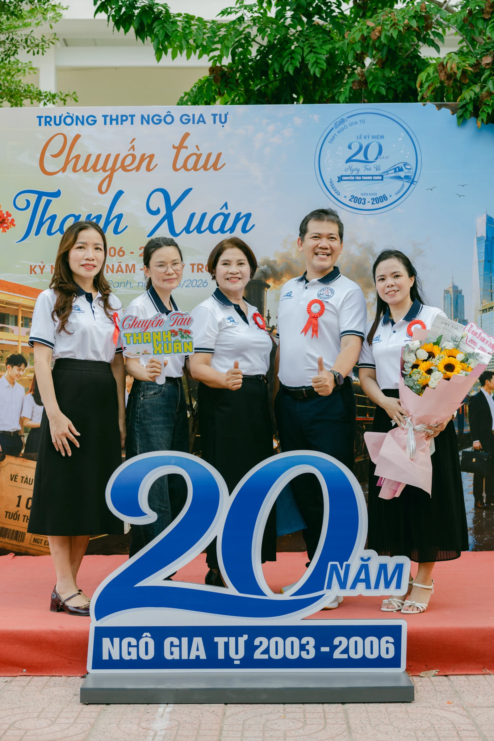 Ảnh lễ kỷ niệm 20 năm THPT Ngô Gia Tự, chụp ngày 08/08/2026