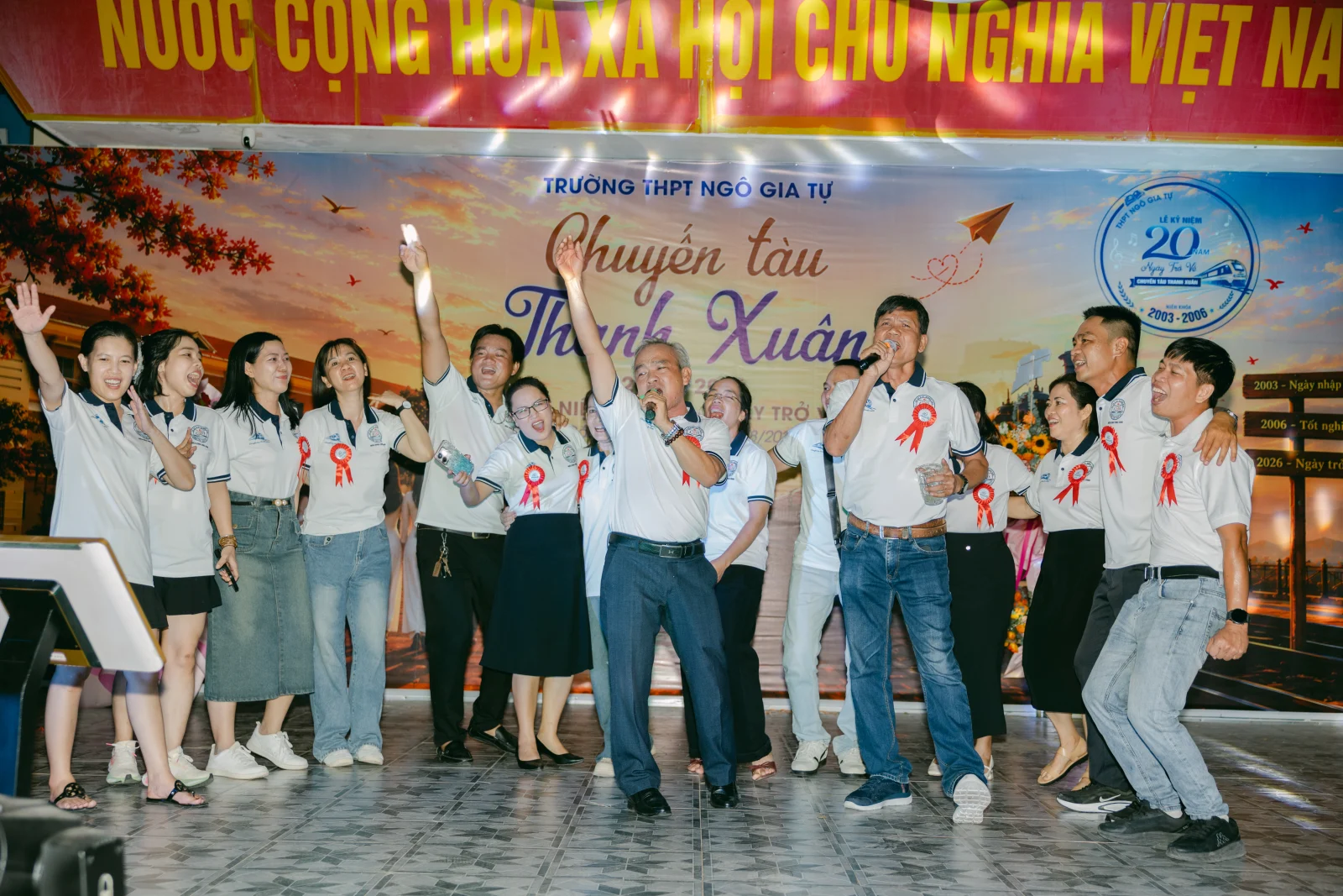 Ảnh lễ kỷ niệm 20 năm THPT Ngô Gia Tự, chụp ngày 08/08/2026