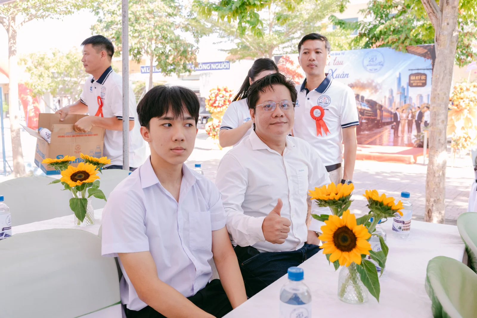 Ảnh lễ kỷ niệm 20 năm THPT Ngô Gia Tự, chụp ngày 08/08/2026