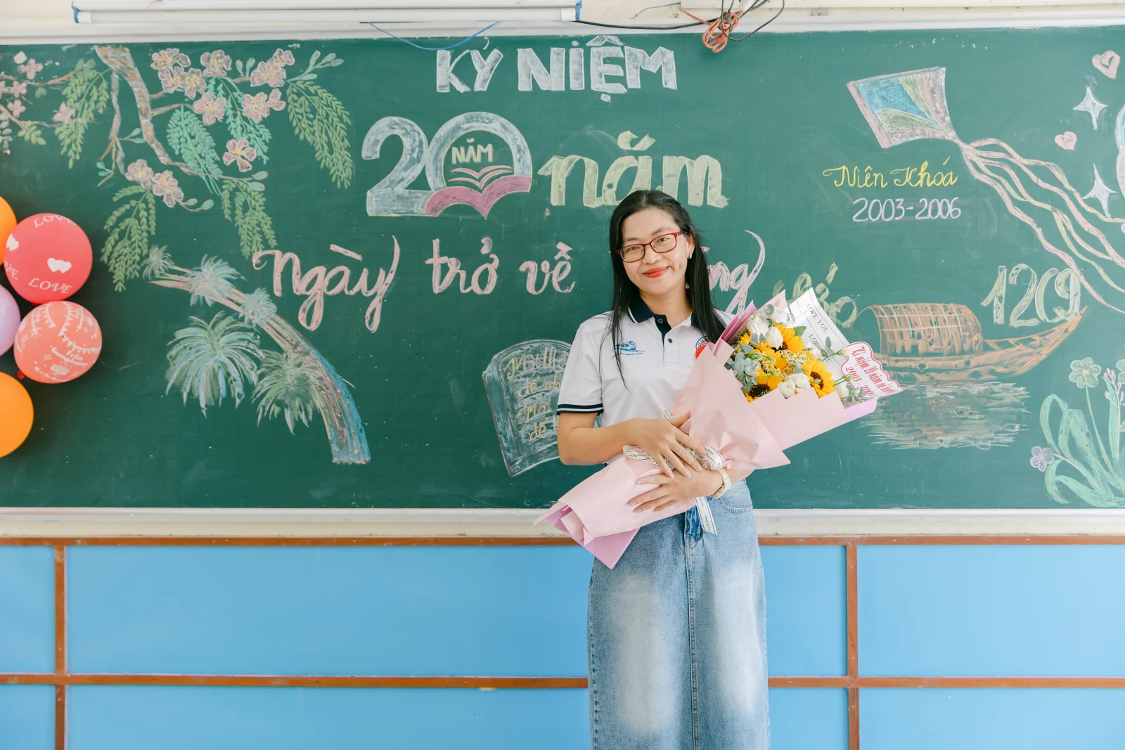 Ảnh lễ kỷ niệm 20 năm THPT Ngô Gia Tự, chụp ngày 08/08/2026