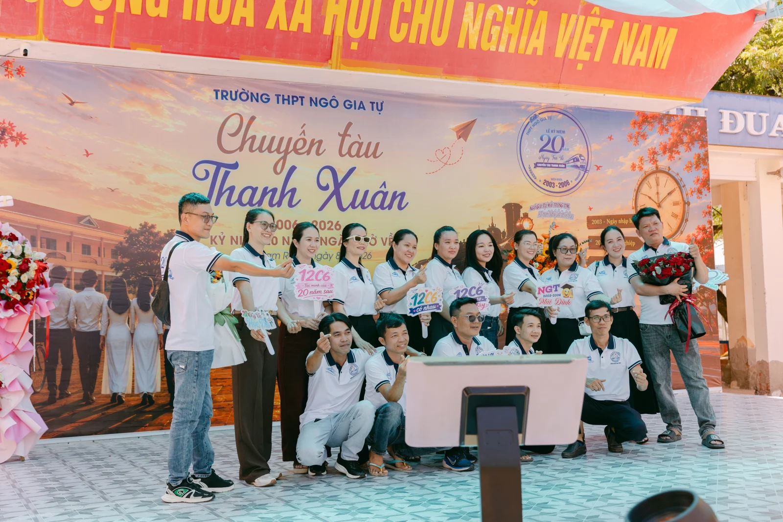 Ảnh lễ kỷ niệm 20 năm THPT Ngô Gia Tự, chụp ngày 08/08/2026