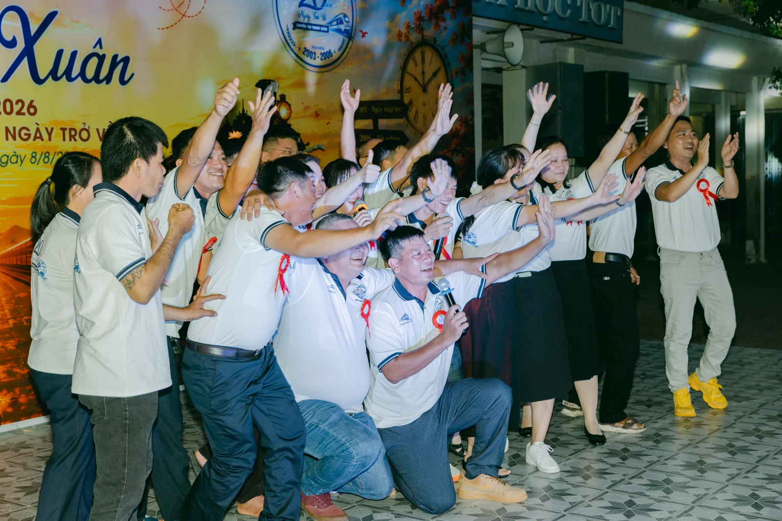Ảnh lễ kỷ niệm 20 năm THPT Ngô Gia Tự, chụp ngày 08/08/2026
