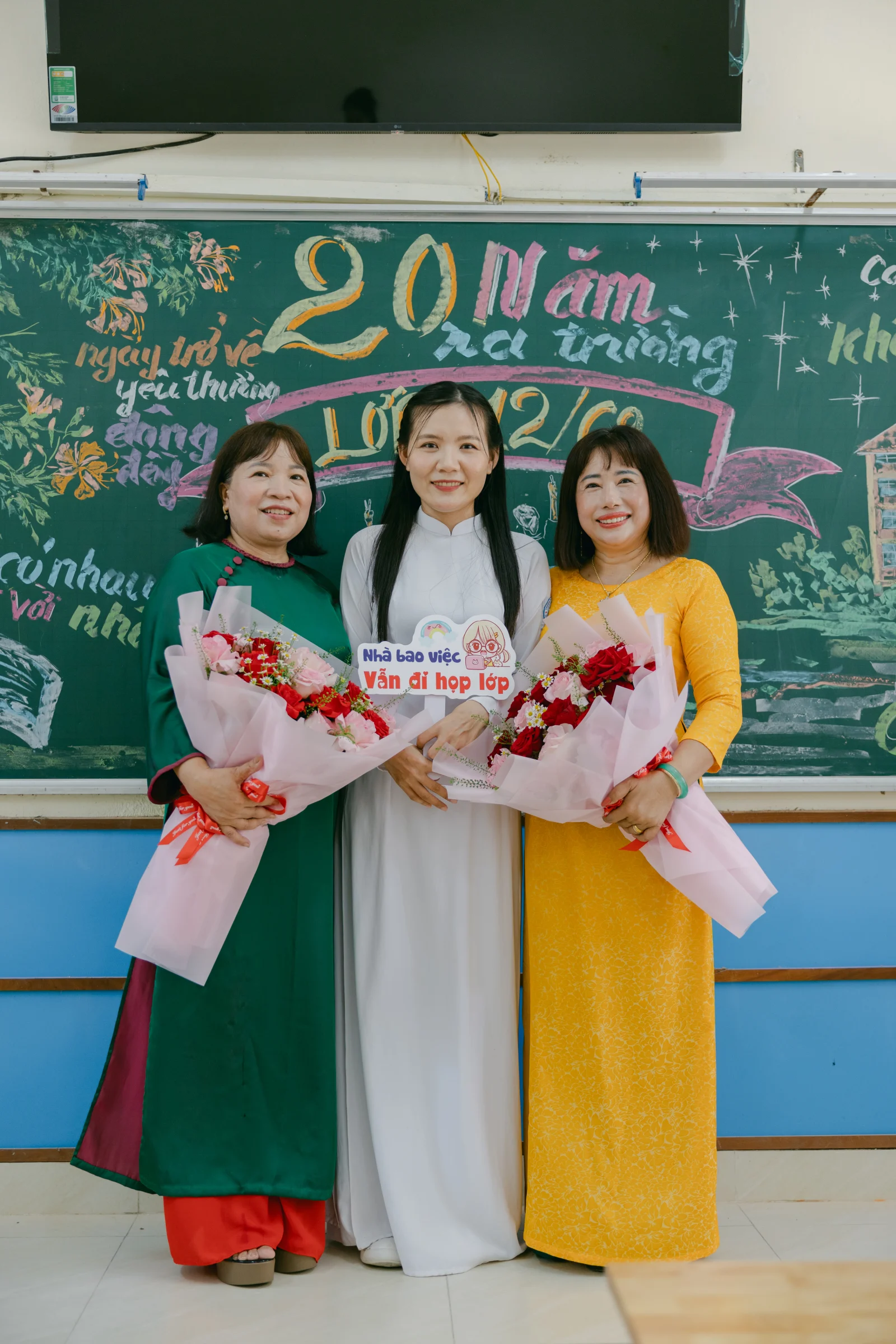 Ảnh lễ kỷ niệm 20 năm THPT Ngô Gia Tự, chụp ngày 08/08/2026