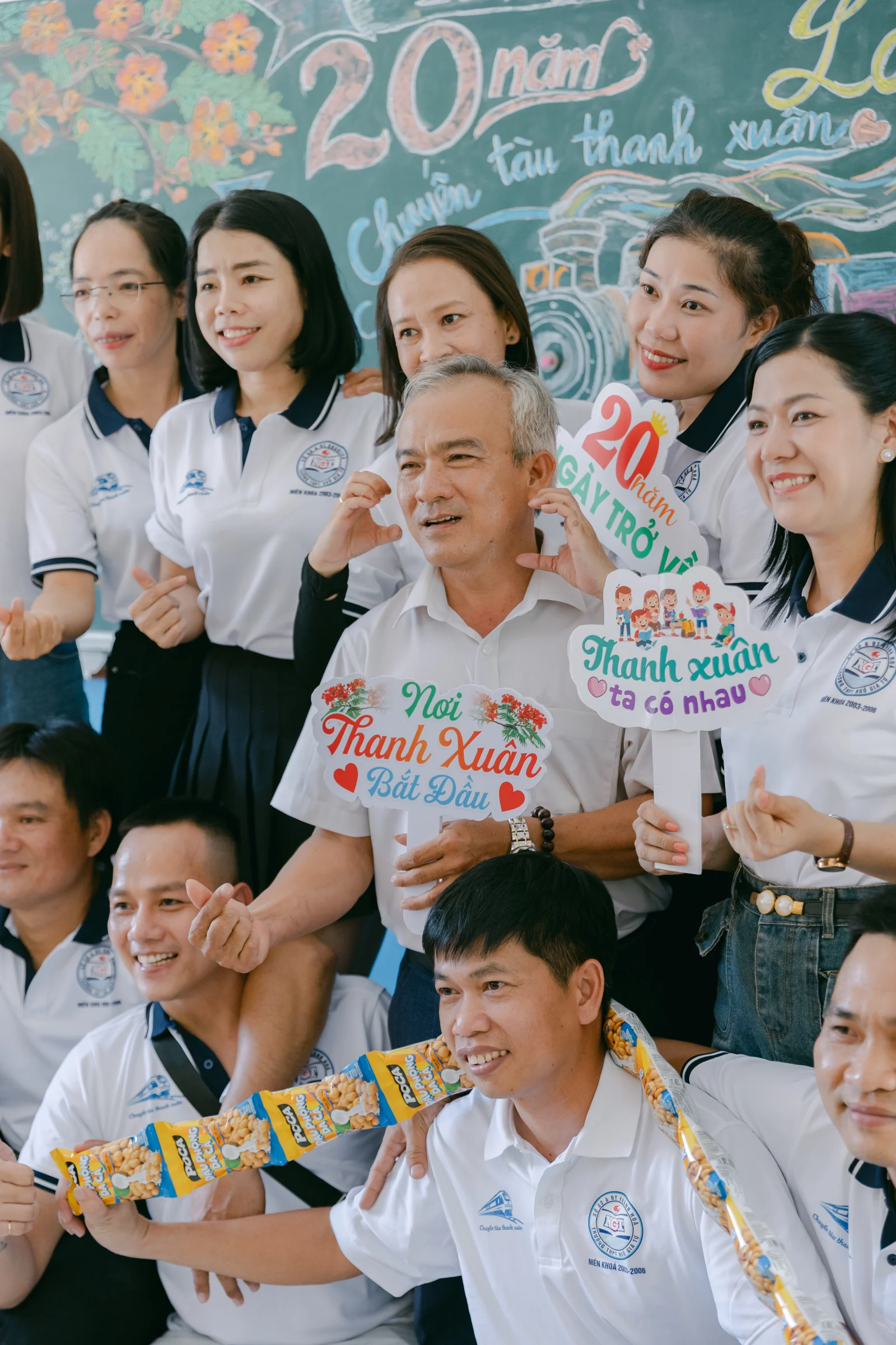 Ảnh lễ kỷ niệm 20 năm THPT Ngô Gia Tự, chụp ngày 08/08/2026