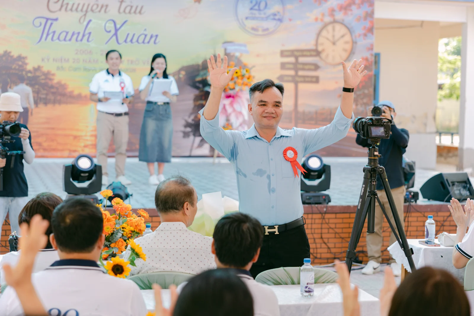 Ảnh lễ kỷ niệm 20 năm THPT Ngô Gia Tự, chụp ngày 08/08/2026