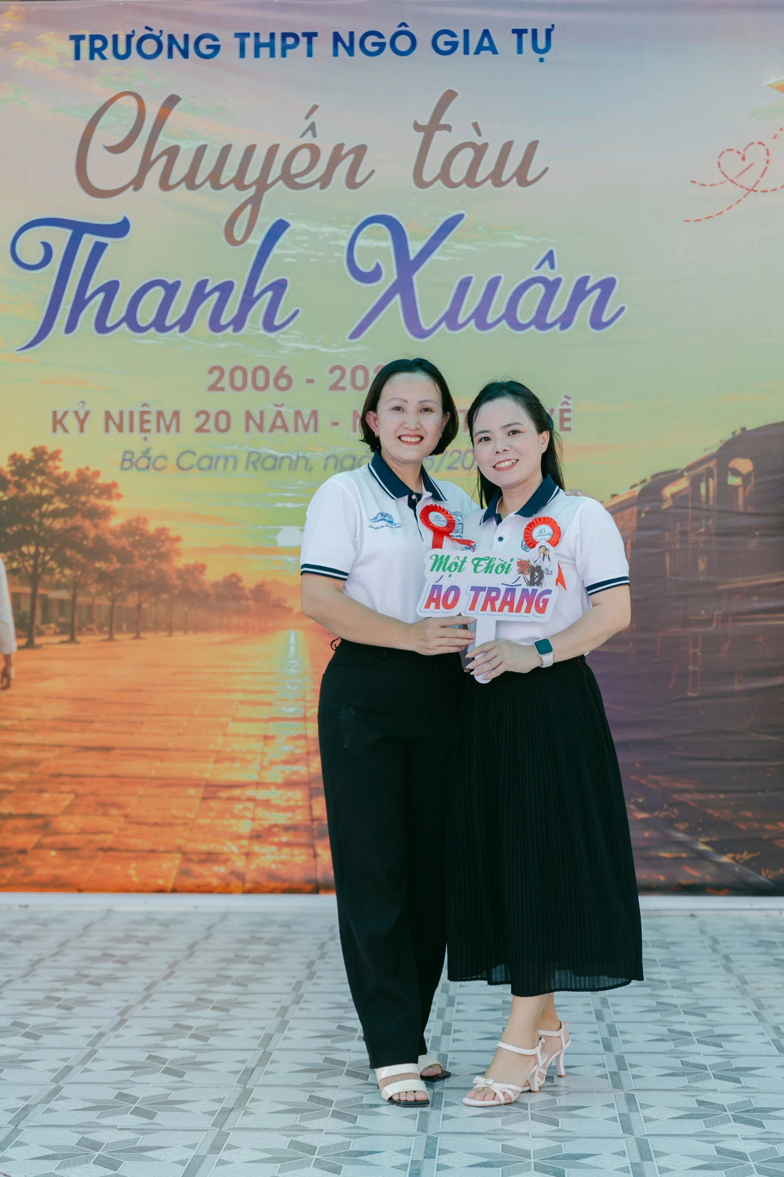 Ảnh lễ kỷ niệm 20 năm THPT Ngô Gia Tự, chụp ngày 08/08/2026