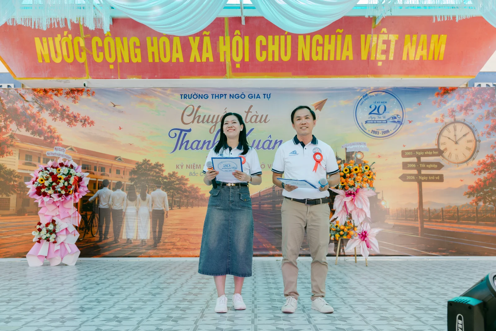 Ảnh lễ kỷ niệm 20 năm THPT Ngô Gia Tự, chụp ngày 08/08/2026