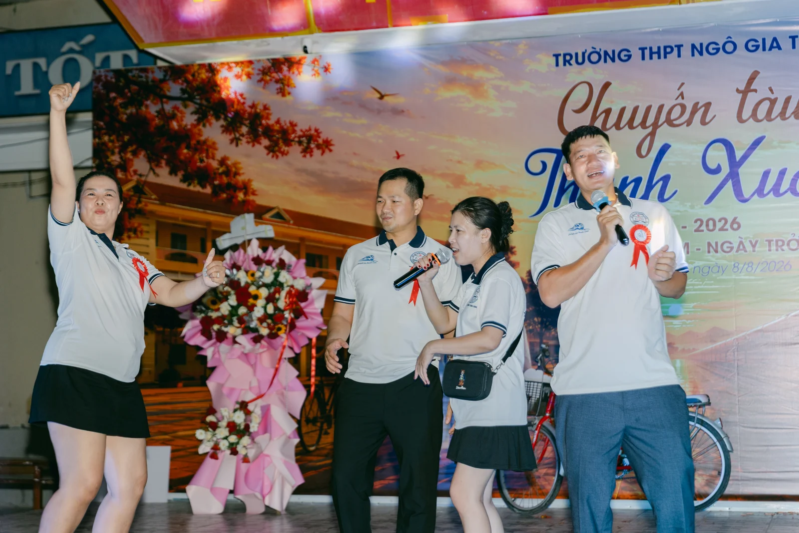 Ảnh lễ kỷ niệm 20 năm THPT Ngô Gia Tự, chụp ngày 08/08/2026