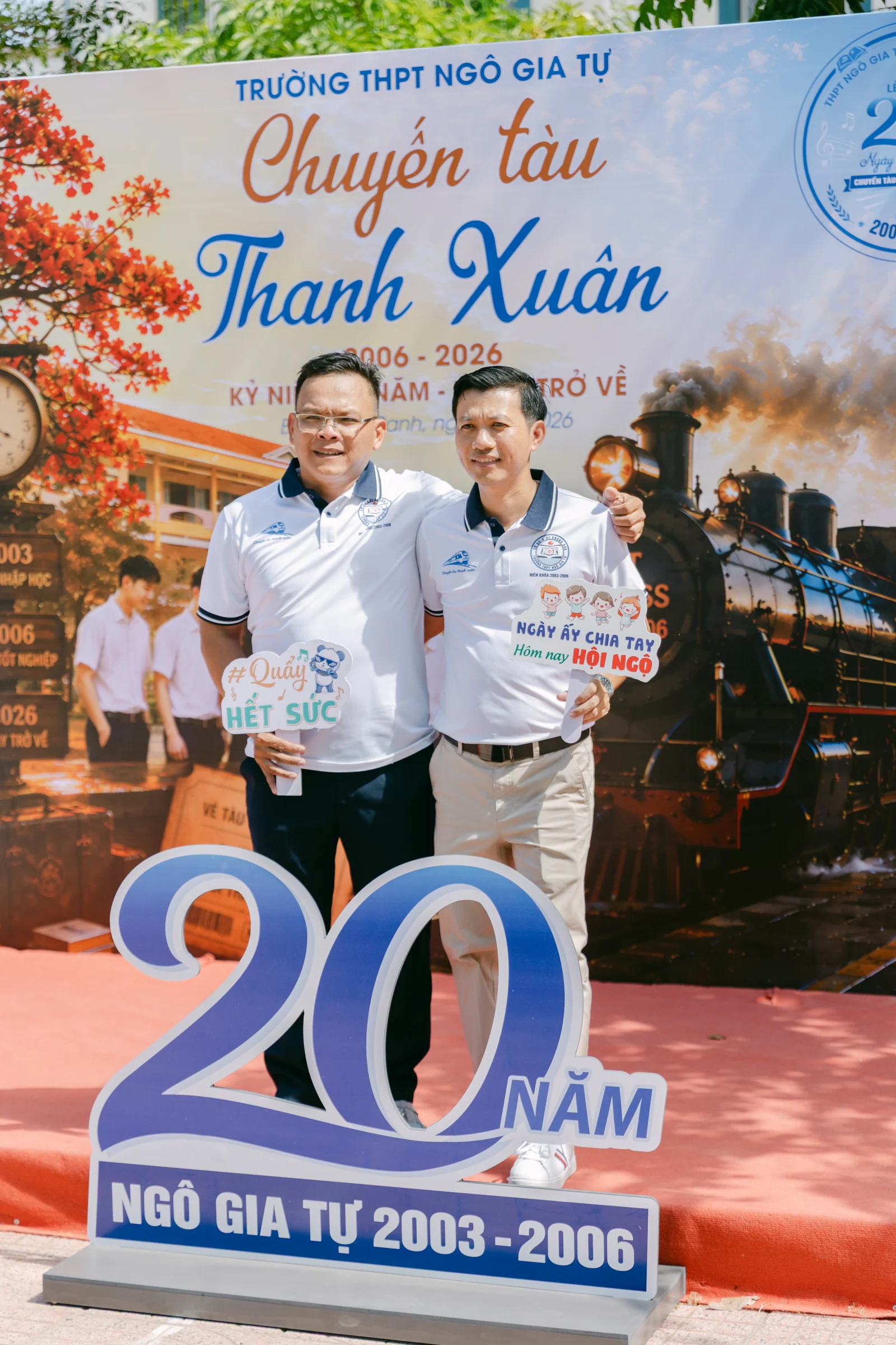 Ảnh lễ kỷ niệm 20 năm THPT Ngô Gia Tự, chụp ngày 08/08/2026