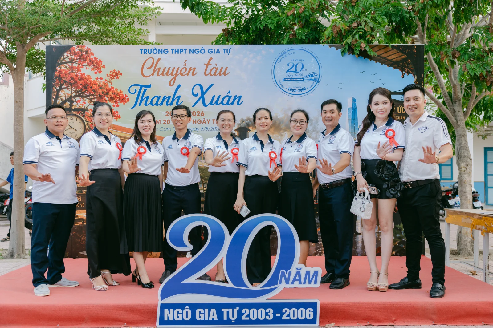Ảnh lễ kỷ niệm 20 năm THPT Ngô Gia Tự, chụp ngày 08/08/2026