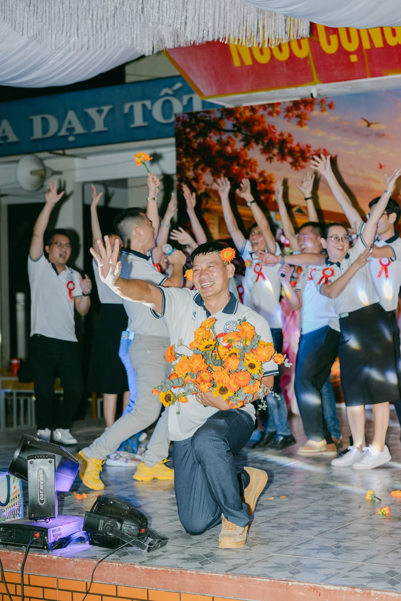 Ảnh lễ kỷ niệm 20 năm THPT Ngô Gia Tự, chụp ngày 08/08/2026
