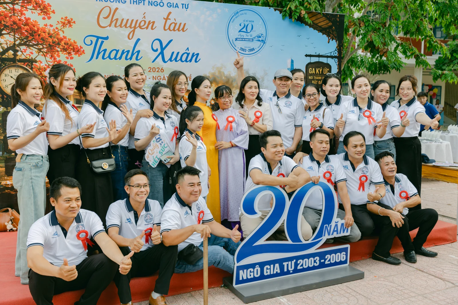 Ảnh lễ kỷ niệm 20 năm THPT Ngô Gia Tự, chụp ngày 08/08/2026